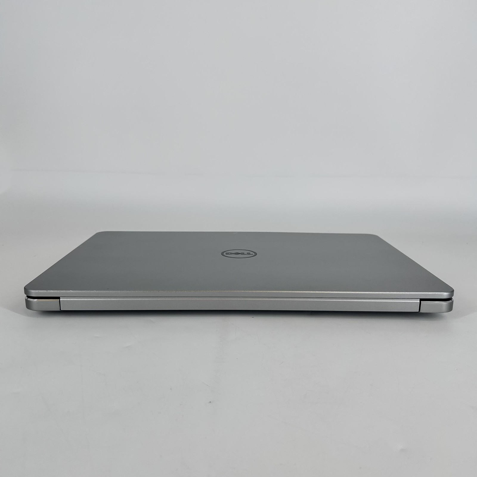 Dell Inspiron 7537 15.6 FHD Grey FHD 2.0 GHz i7-4510U 8GB RAM No Storage