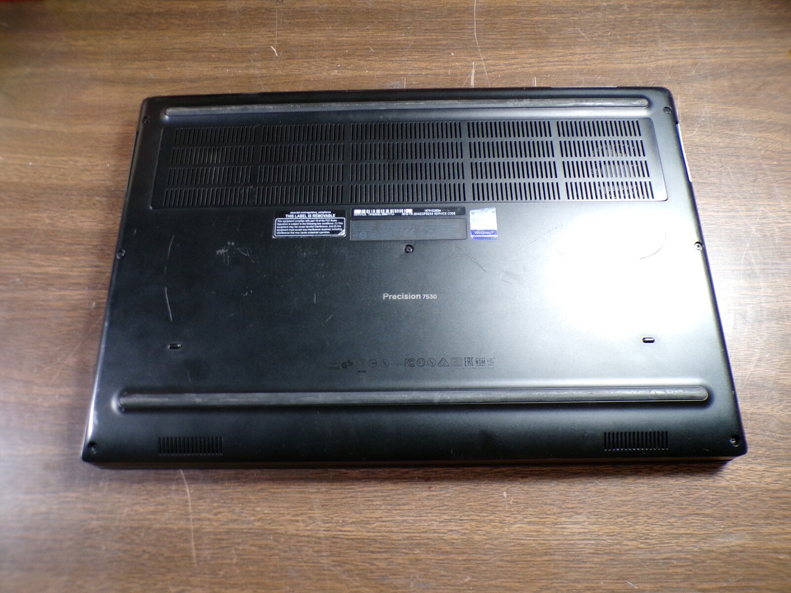 DELL PRECISION 7530 INTEL CORE I7-8550H 2.60GHZ 16GB RAM **NO HD/ NO CADDIE