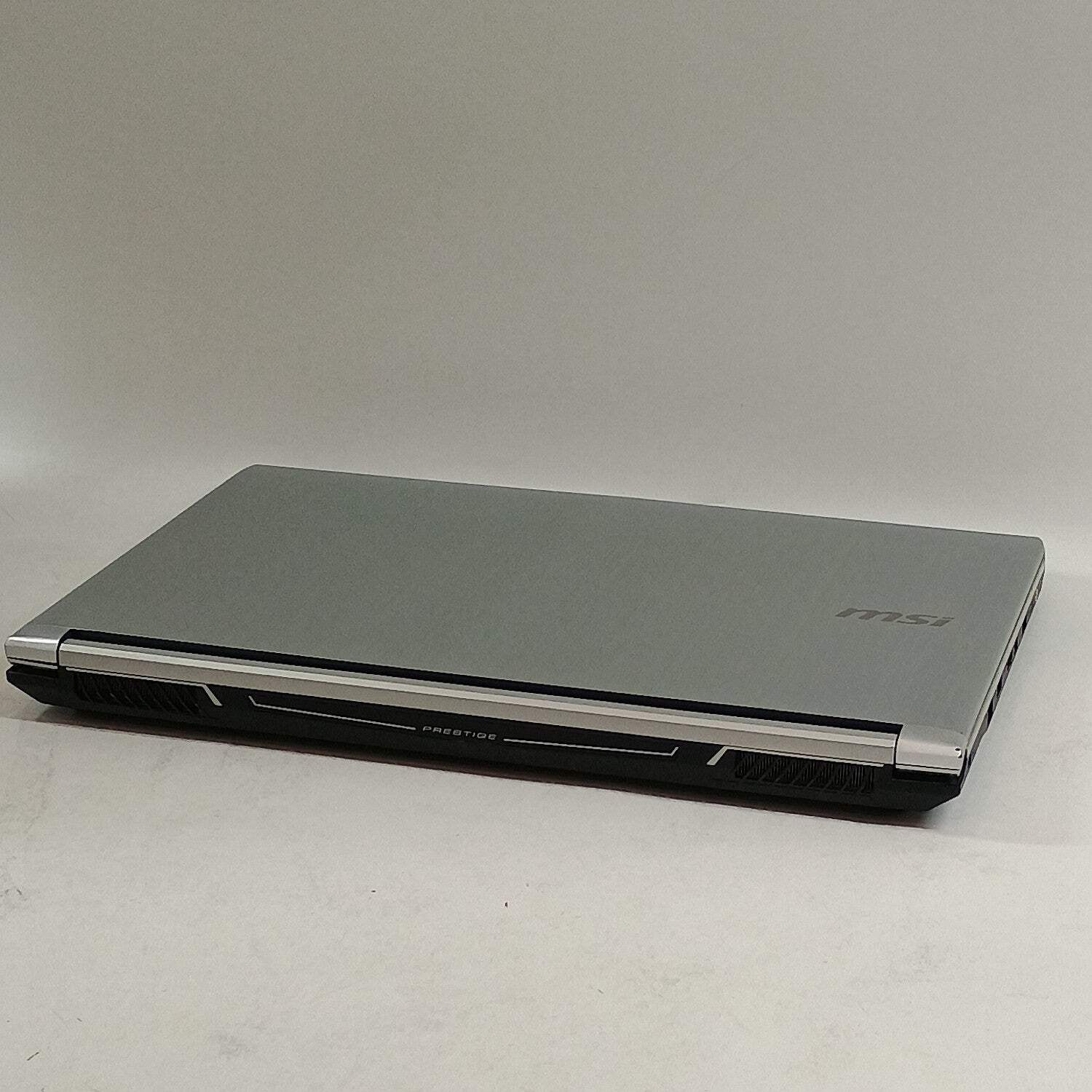 MSI Prestige PL60 7RD 15.6″ i7-7500U 2.7GHz 16GB RAM 128GB SSD 1TB HDD GTX 1050