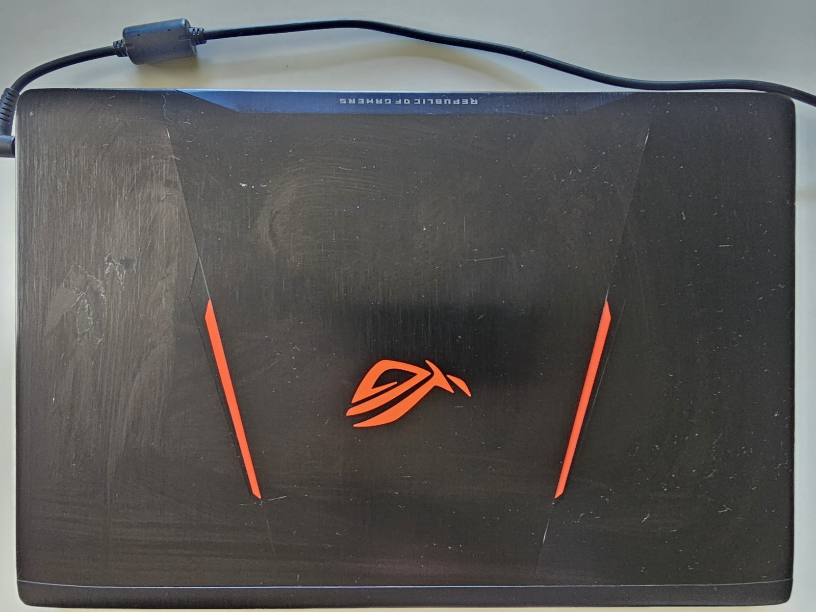 ASUS ROG Gaming Laptop Strix GL553 15.6″ – Intel Core i7 – GTX 1050 Ti 256GB SSD