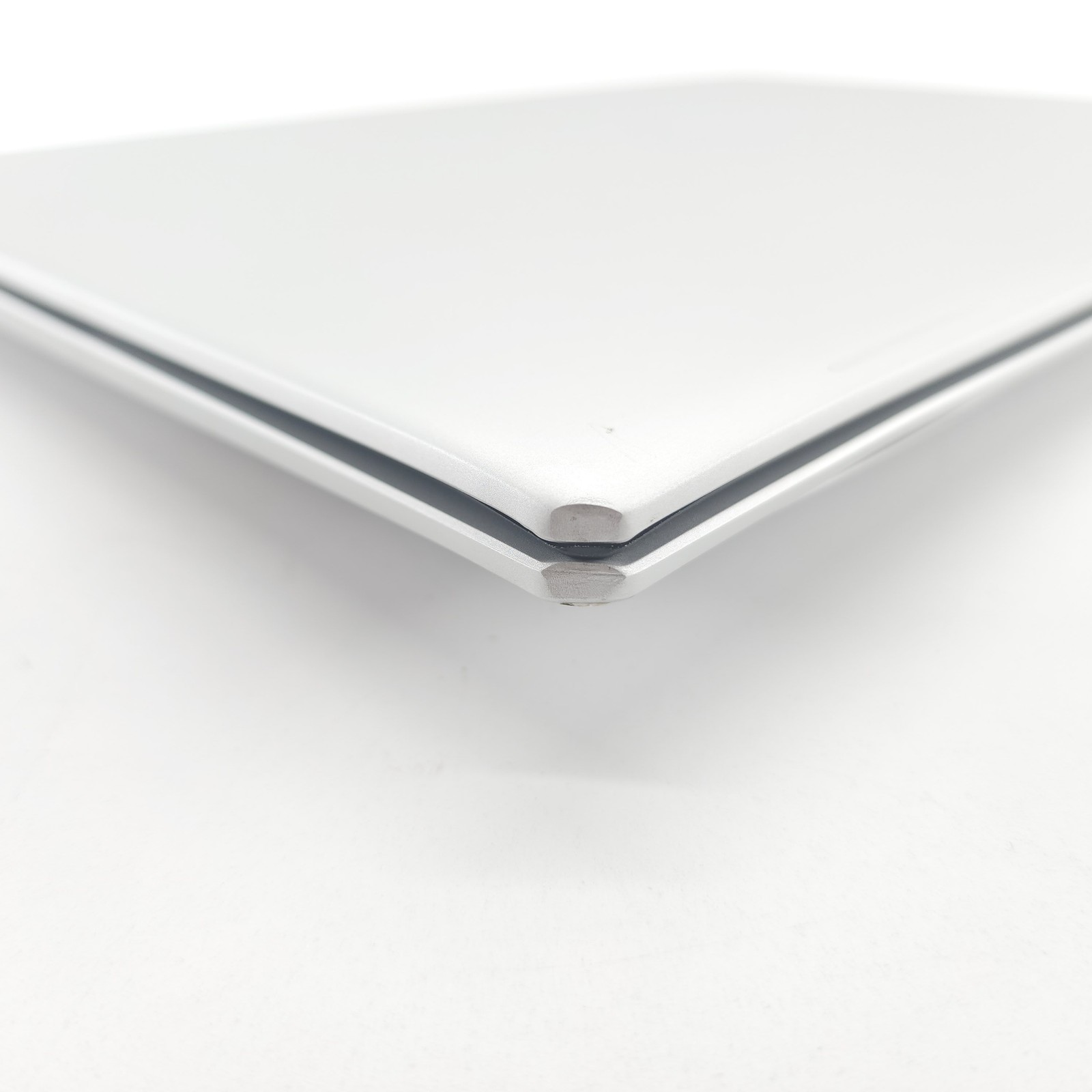 HP OmniBook 5 16-AF1017WM 16″ Intel Core Ultra 7 255U 2.0GHz 16GB RAM 1TB SSD