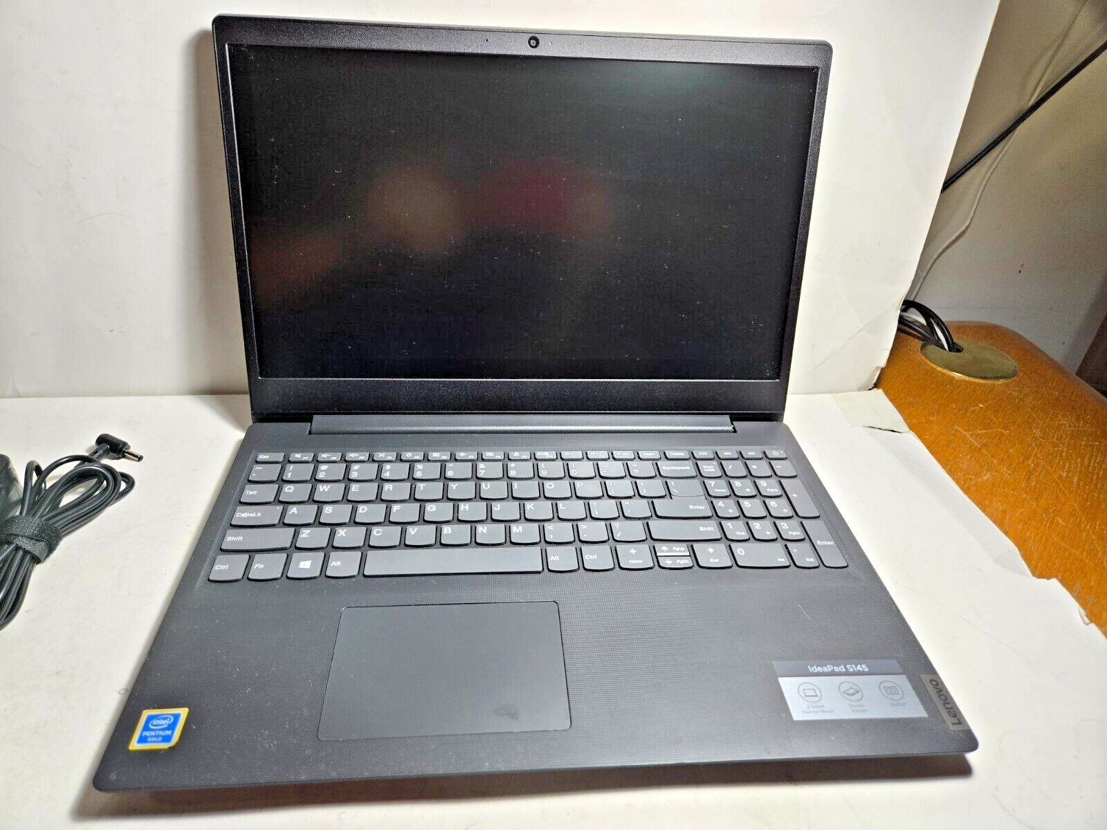 Lenovo IdeaPad S145-15IWL 15.6″ Intel Pentium 5405U 2.30GHz 8GB RAM 256GB SSD