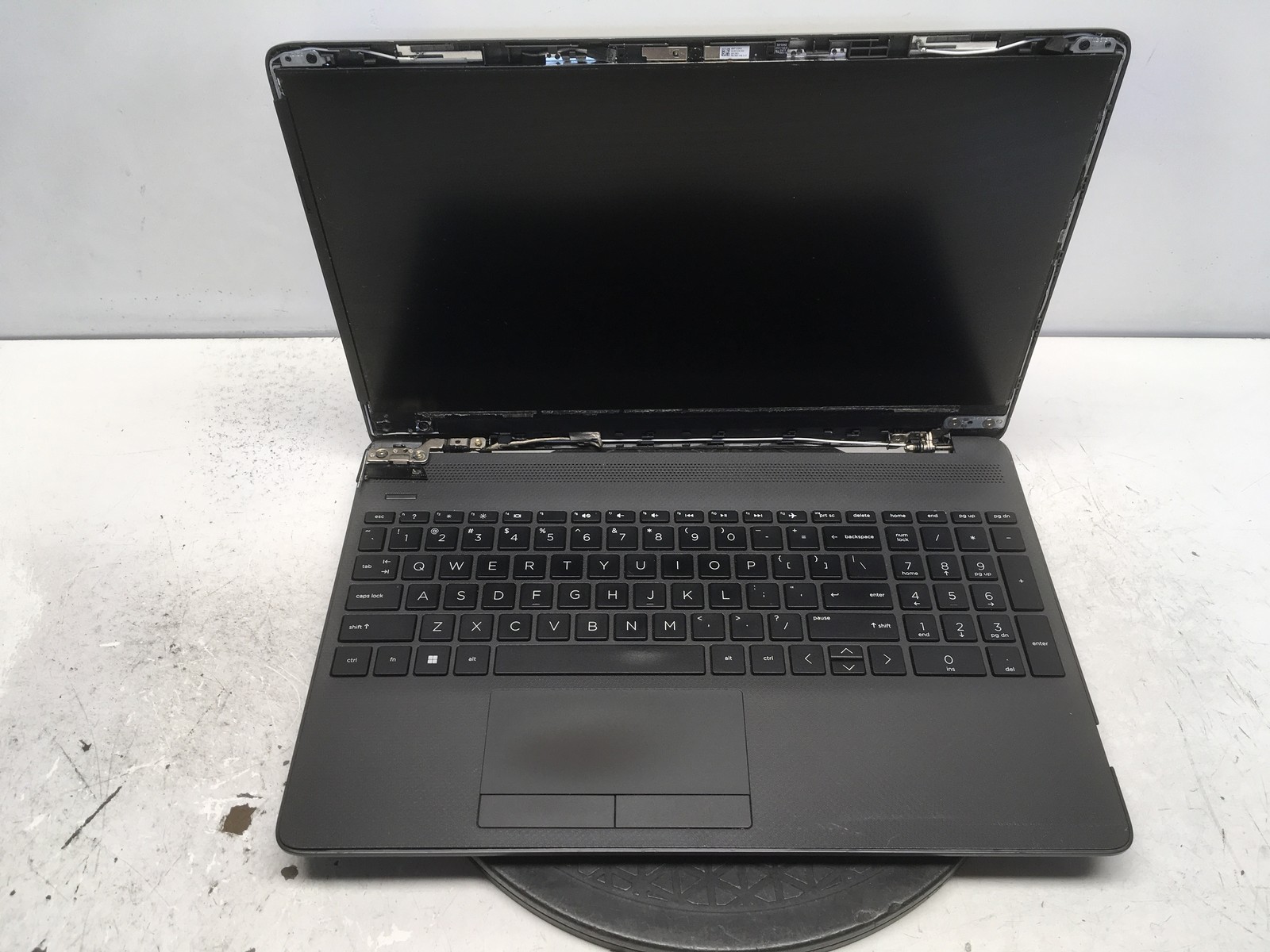HP 255 G8 AMD No RAM NO HDD No Batt