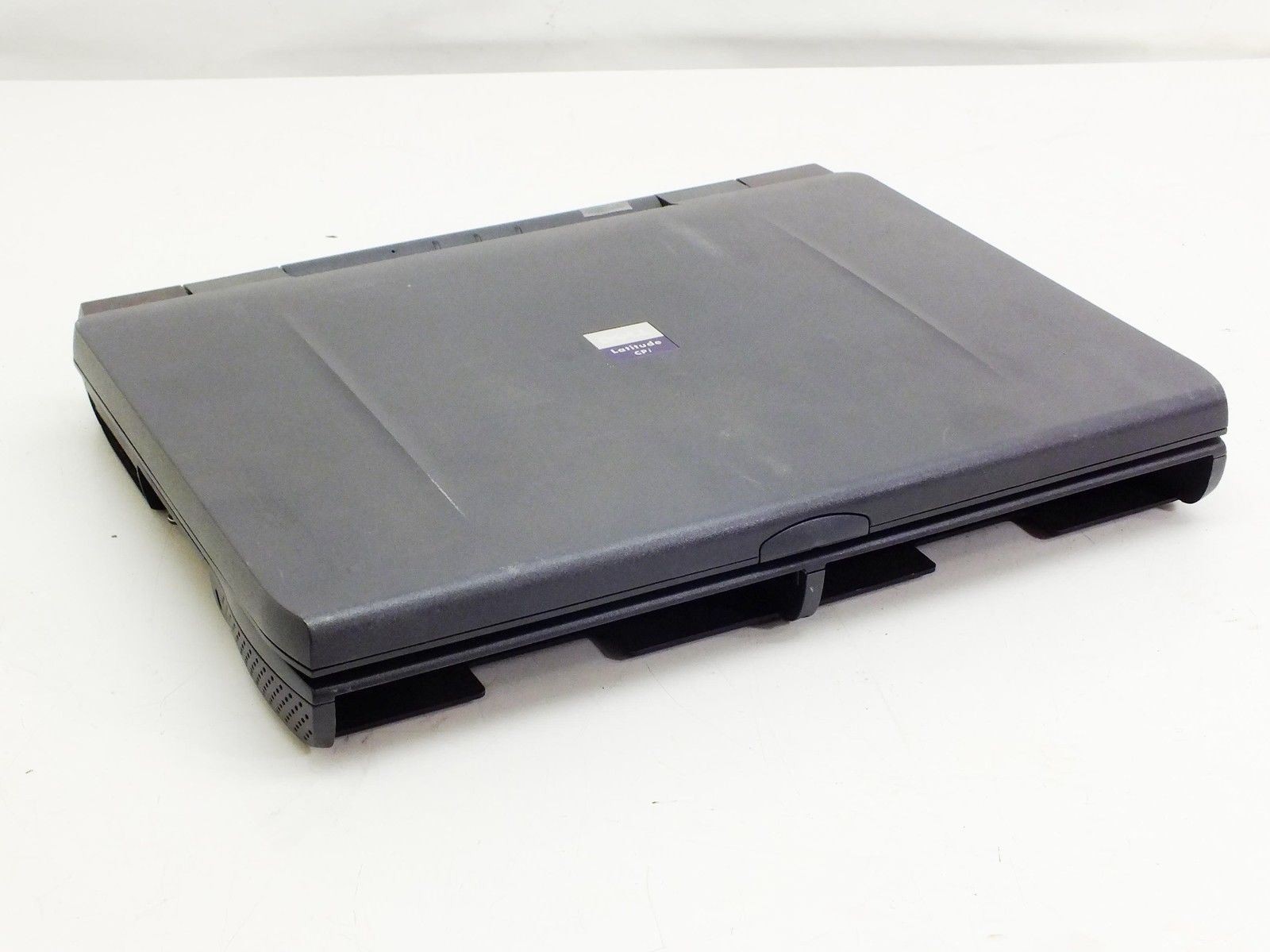 Dell 9321C PII 300MHz Laptop – Latitude CPi D266XT – Missing Parts + Damage
