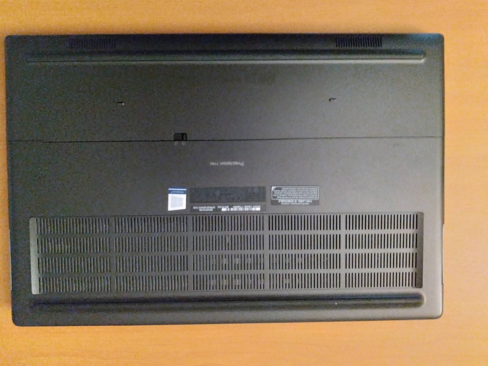 Dell Precision 7740 17.3 inch (512GB, Intel Core i7 9th Gen., 2.60GHz, 16GB)…