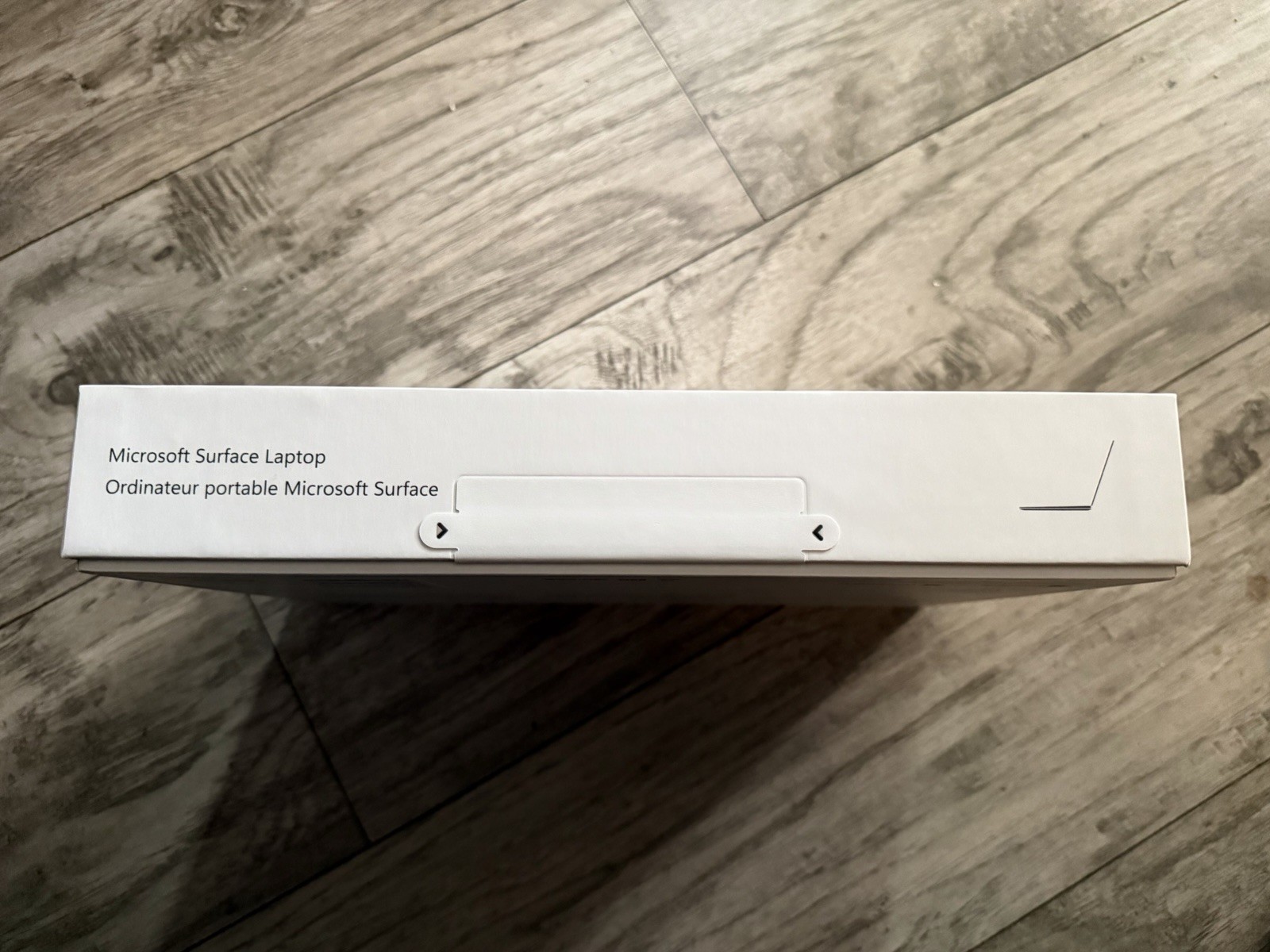 Microsoft Surface Laptop 13.8″ Snapdragon X Elite 16GB 512GB SSD Win11 Platinum