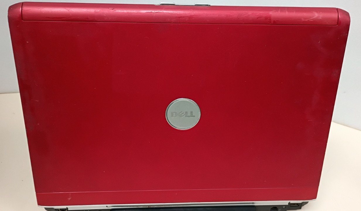 Dell Inspiron 1720 17″ 1440×900 CORE2DUO T7700 2.40GHz 120GB ssd 4GB RAM NO OS