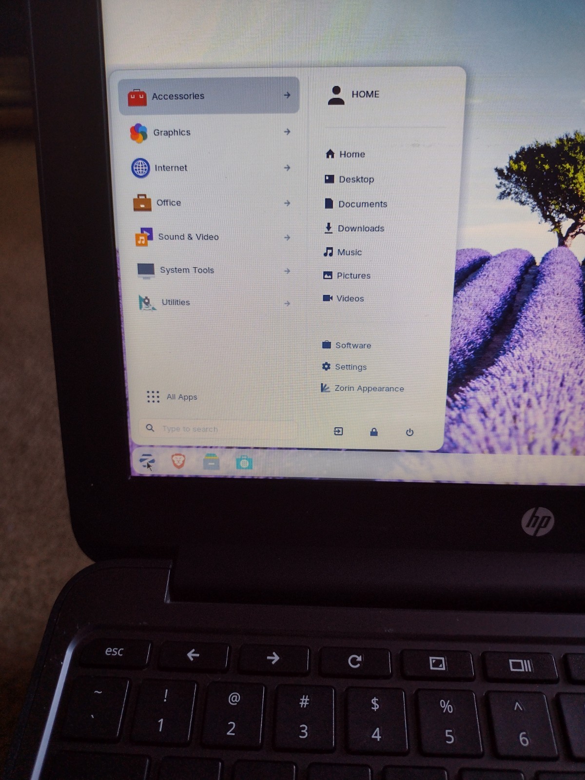 HP Chromebook 11 G4 11.6″ Intel 2.16 GHz 4GB RAM 16GB HDMI Webcam WITH ZORIN OS