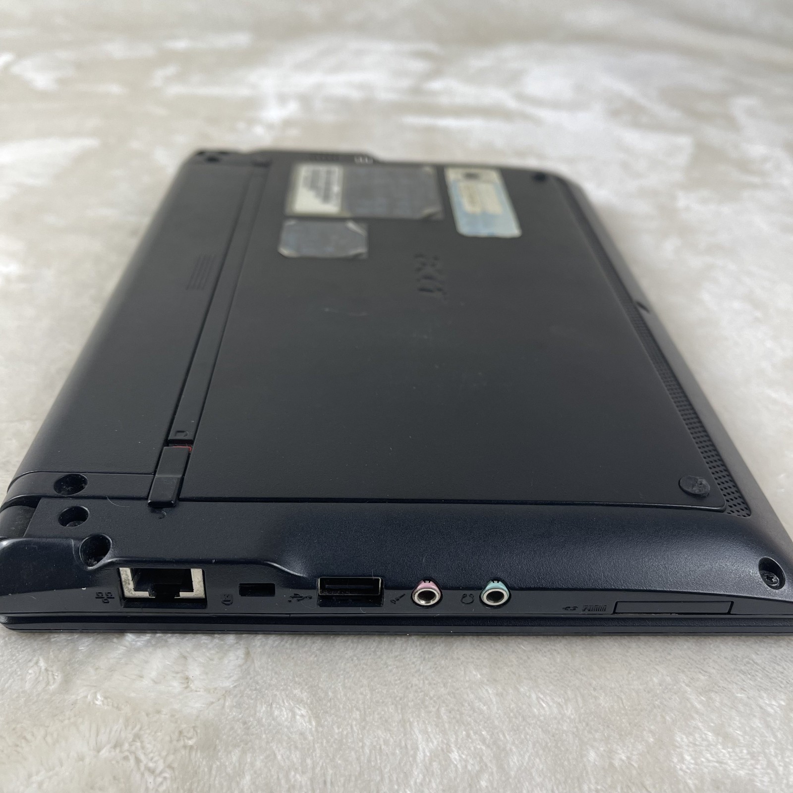 Acer Aspire One D255E Intel Atom N455 1.66GHz 1 GB (UNTESTED)