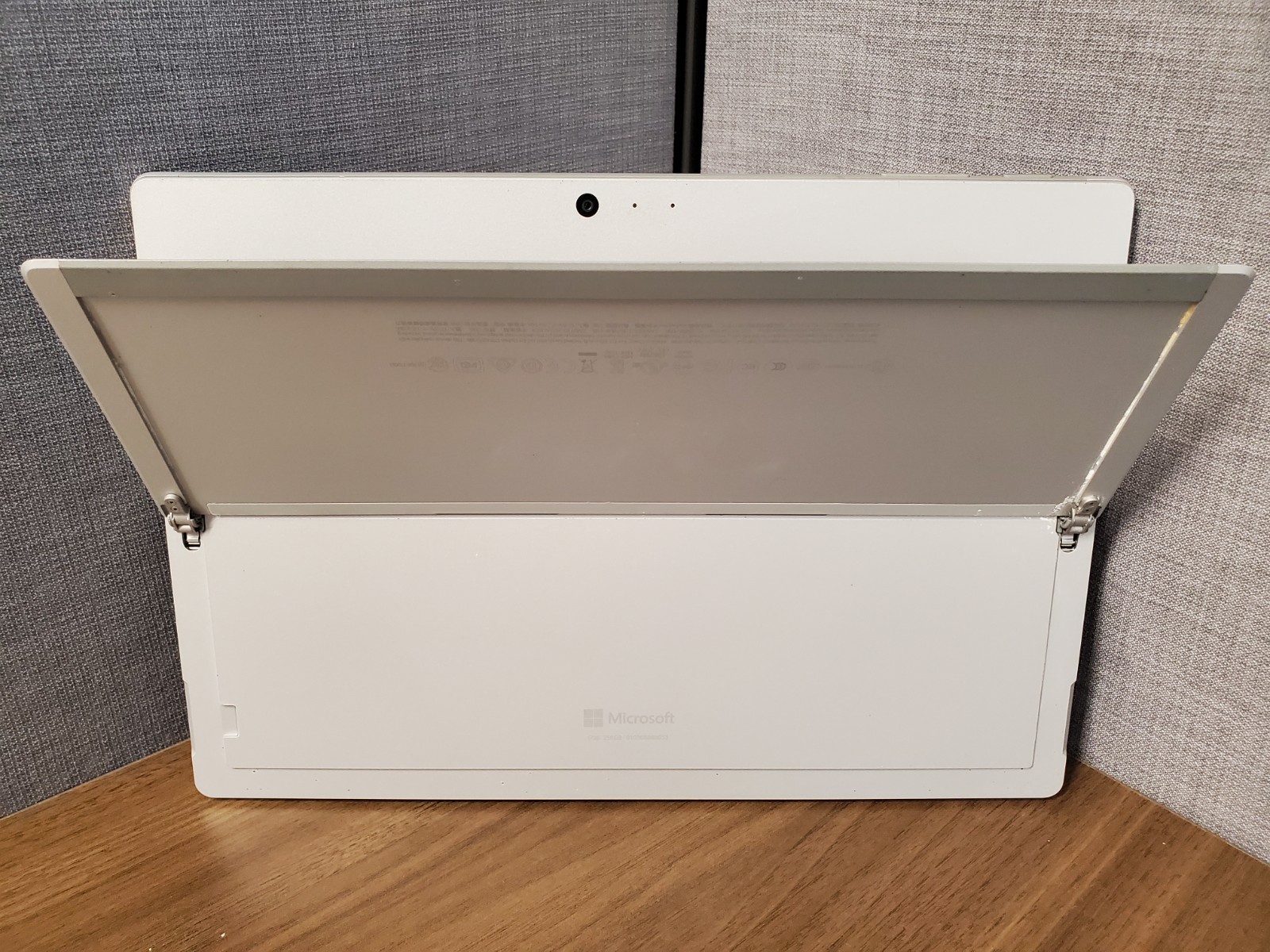 Surface Pro 6 | i5-8350U | 8GB RAM | 256GB SSD | Win11 Pro | READ DESCRIPTION
