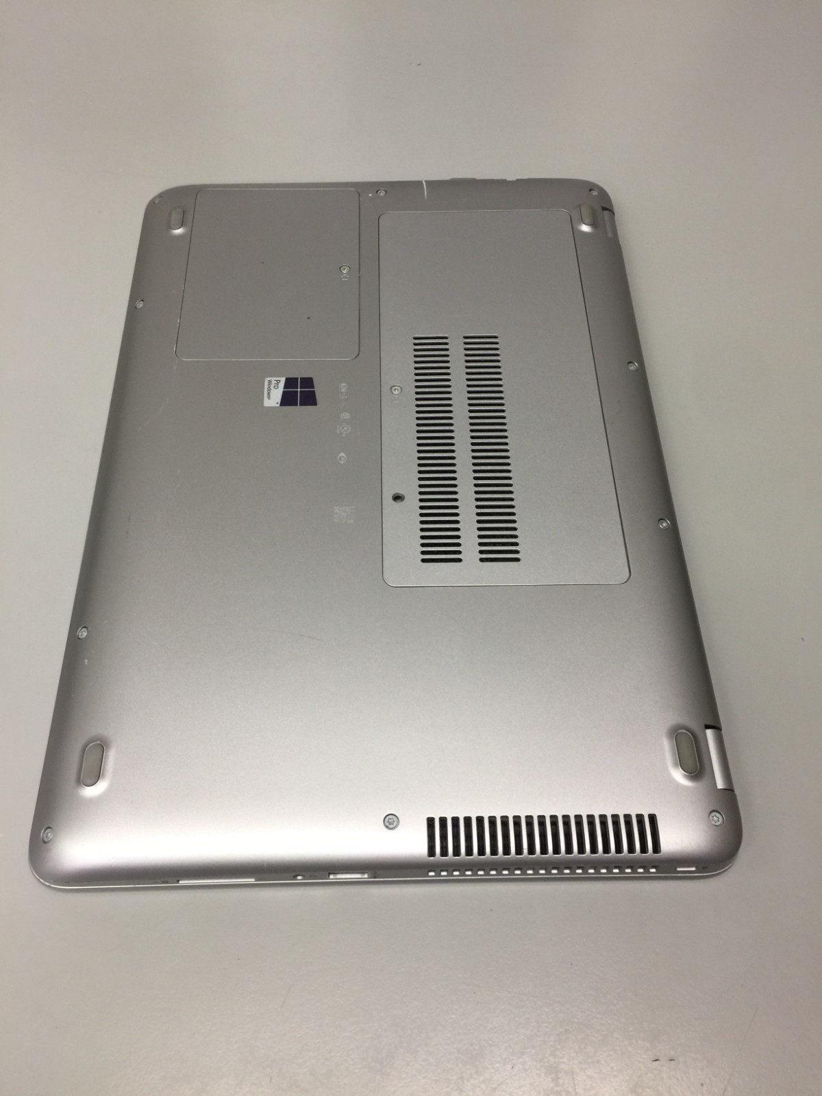 HP ProBook 440 G4 14″ Core i5 7th gen 2.50GHz, 8 GB RAM 256 GB SSD WIN 11 PRO