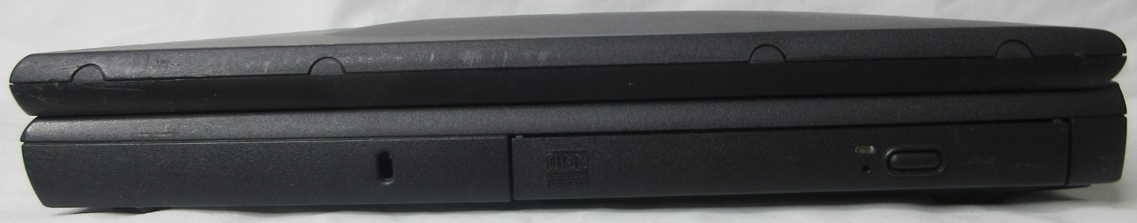 Dell Inspiron 2600 Pentium III-M 256MB RAM 40GB HDD WIN XP Light Testing READ