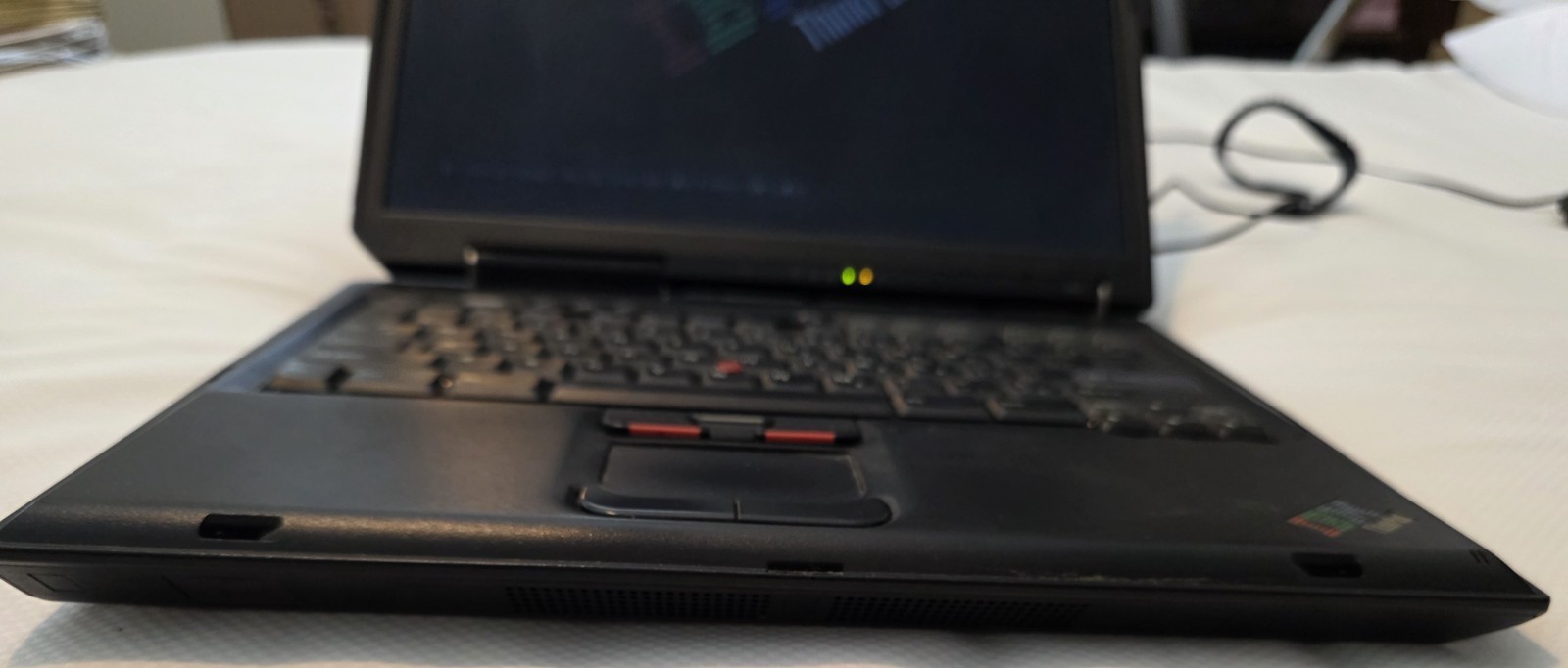 Vintage IBM ThinkPad R40 Windows XP Pro Factory Restore Pentium M Working