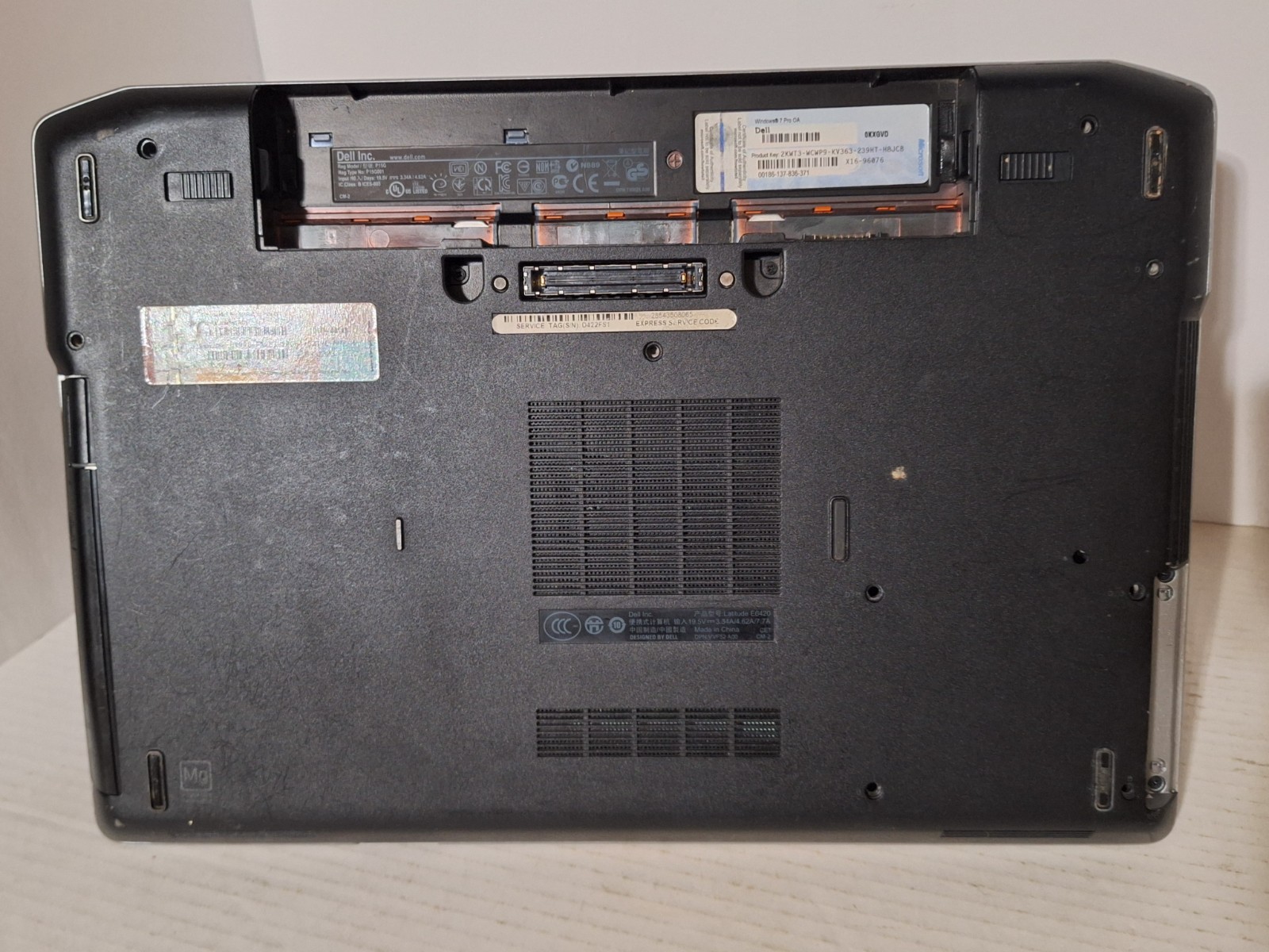 Dell Latitude E6420 Laptop PC Core i5-2520m 2.5GHz PARTS ONLY BUILDERS SPECIAL