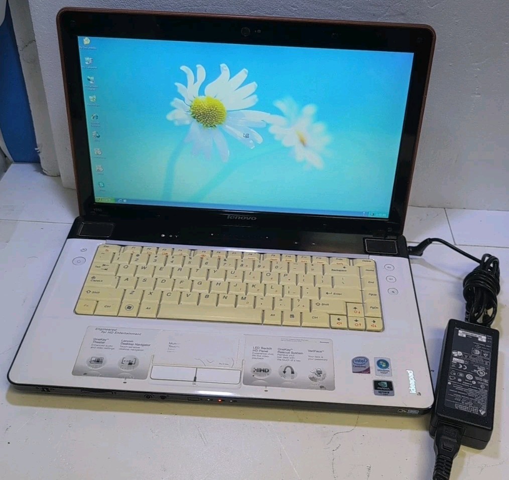 Lenovo IdeaPad Y550 15.6″ Laptop Core 2 Duo T6600 /3GB RAM/500GB HDD/WIN XP –