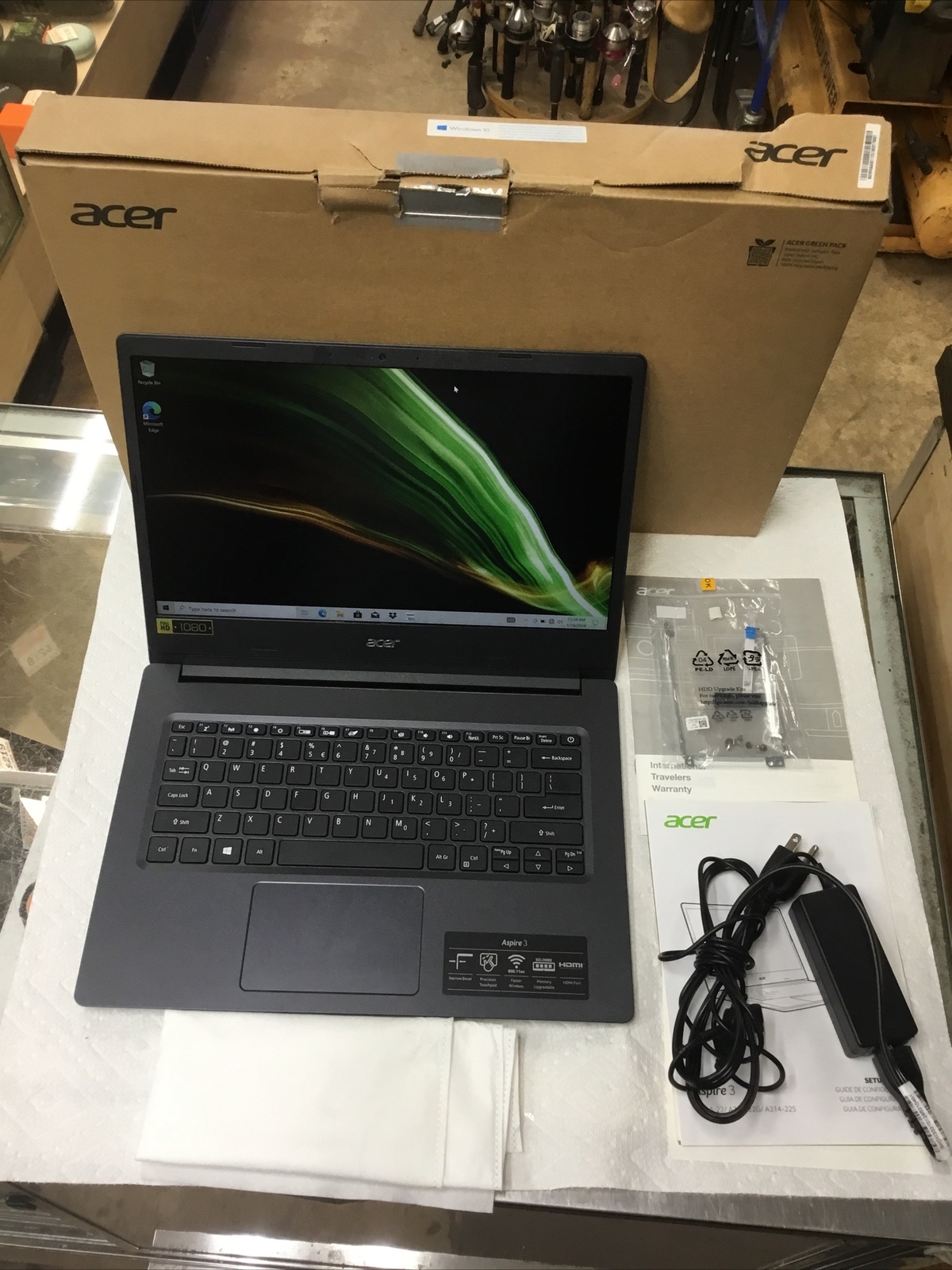 Acer Aspire 3 A314-22 Series | AMD 3020e | 4GB | 128GB SSD | Win 10 S | W Box