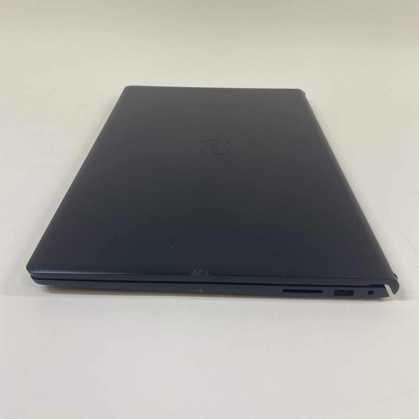 Dell Inspiron 3520 15.6″ i3-1215U 1.2GHz 8GB RAM 256GB SSD