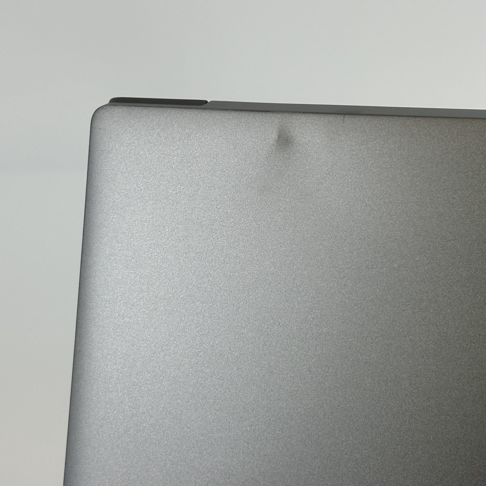 Dell Precision 5480 14 Gray FHD 2.5 GHz i7-13800H 32GB 256GB SSD RTX A1000 Good