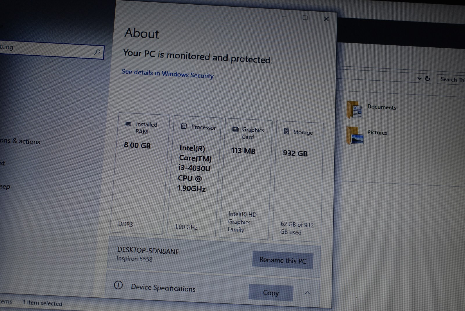 Dell P51F Laptop Intel i3-4030U @1.9Hz, 1 TB HDD, 8 GB RAM, WINDOWS 10, DVD