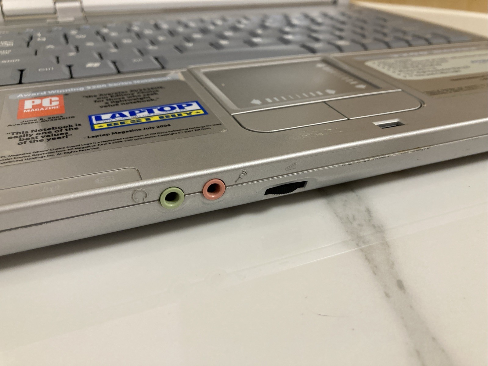 💻 Averatec 3200 💾 AMD Athlon XP-M 2000+ 512MB RAM🔋Turns On | No HDD | Vintage