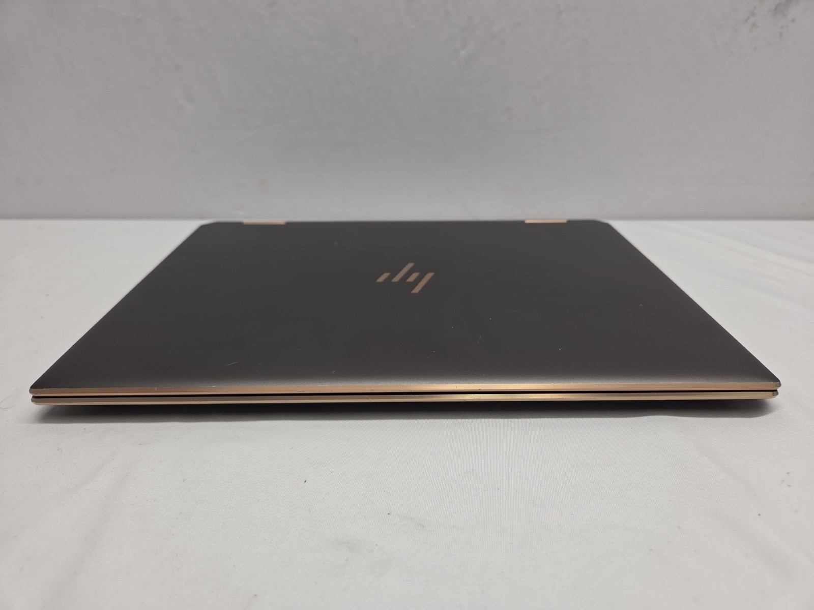 HP Spectre x360 2-in-1 Intel Core i7 11th Gen 15.6″ 256GB 16GB Bad Port (15-EB1)