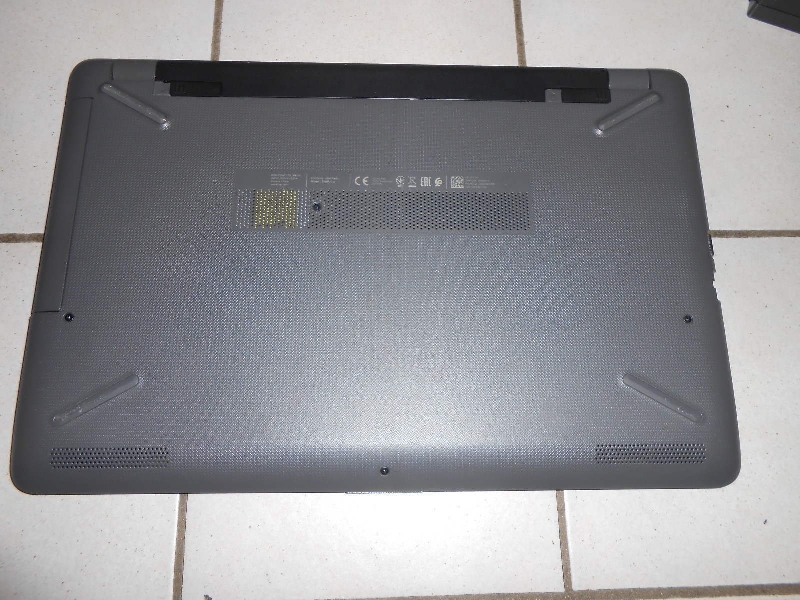 HP 250 G6 i5-7200U 8GB 256GB SSD 15.6″ Full HD