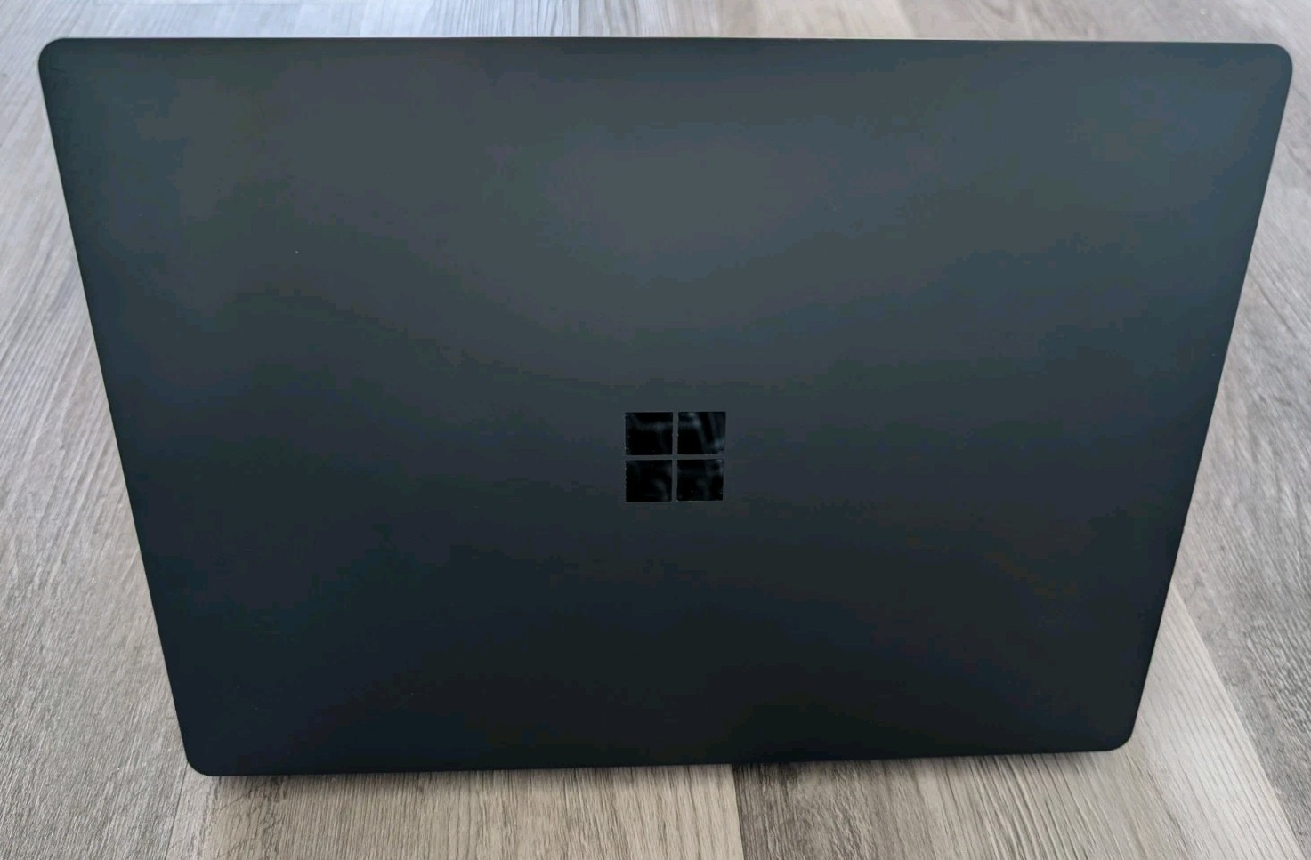 Microsoft Surface Laptop 2 13.5″ 8th Gen i7 8650U 16GB RAM 512GB SSD Win 10