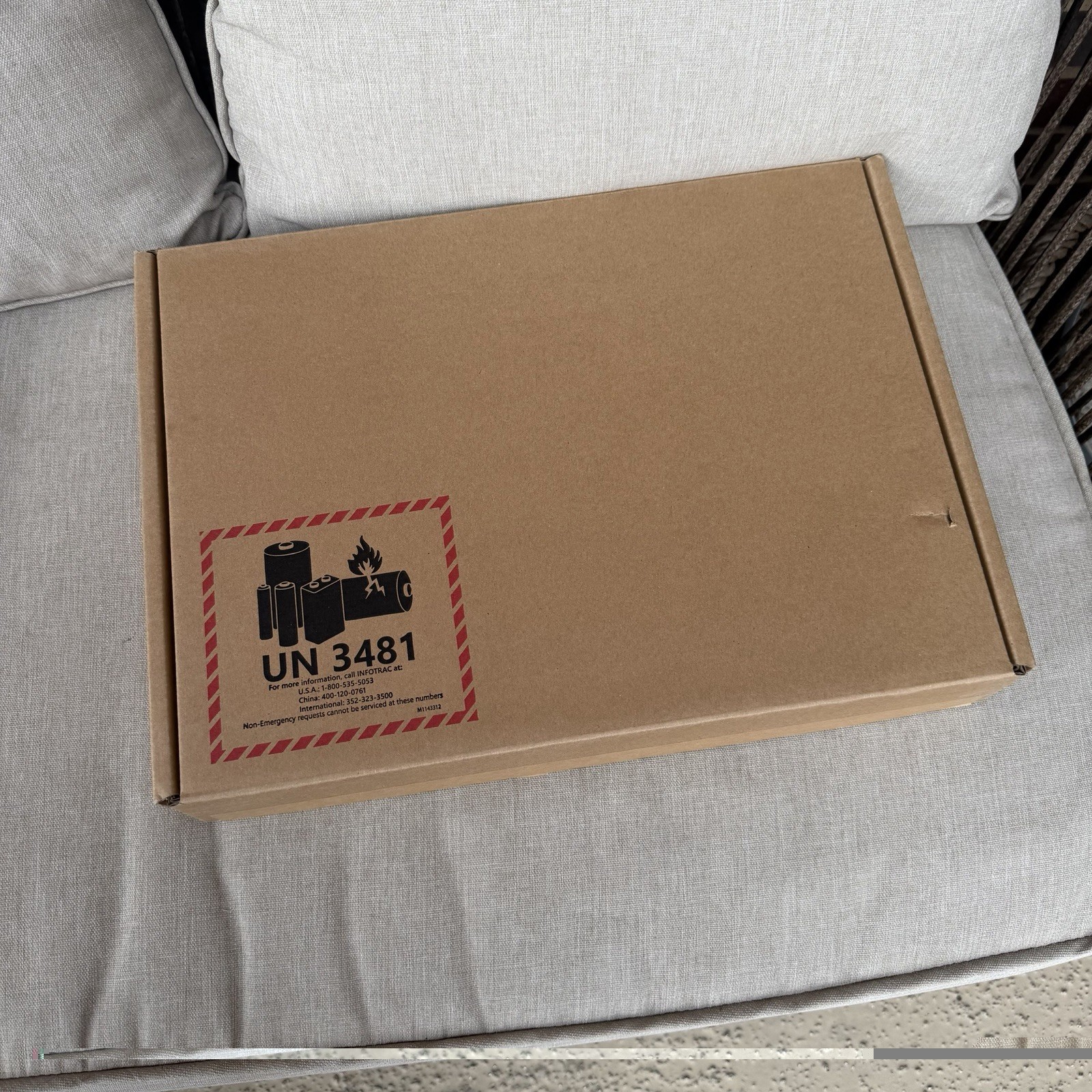 Microsoft Surface Laptop for Business 7th Edition Empty Box, Storage Transport
