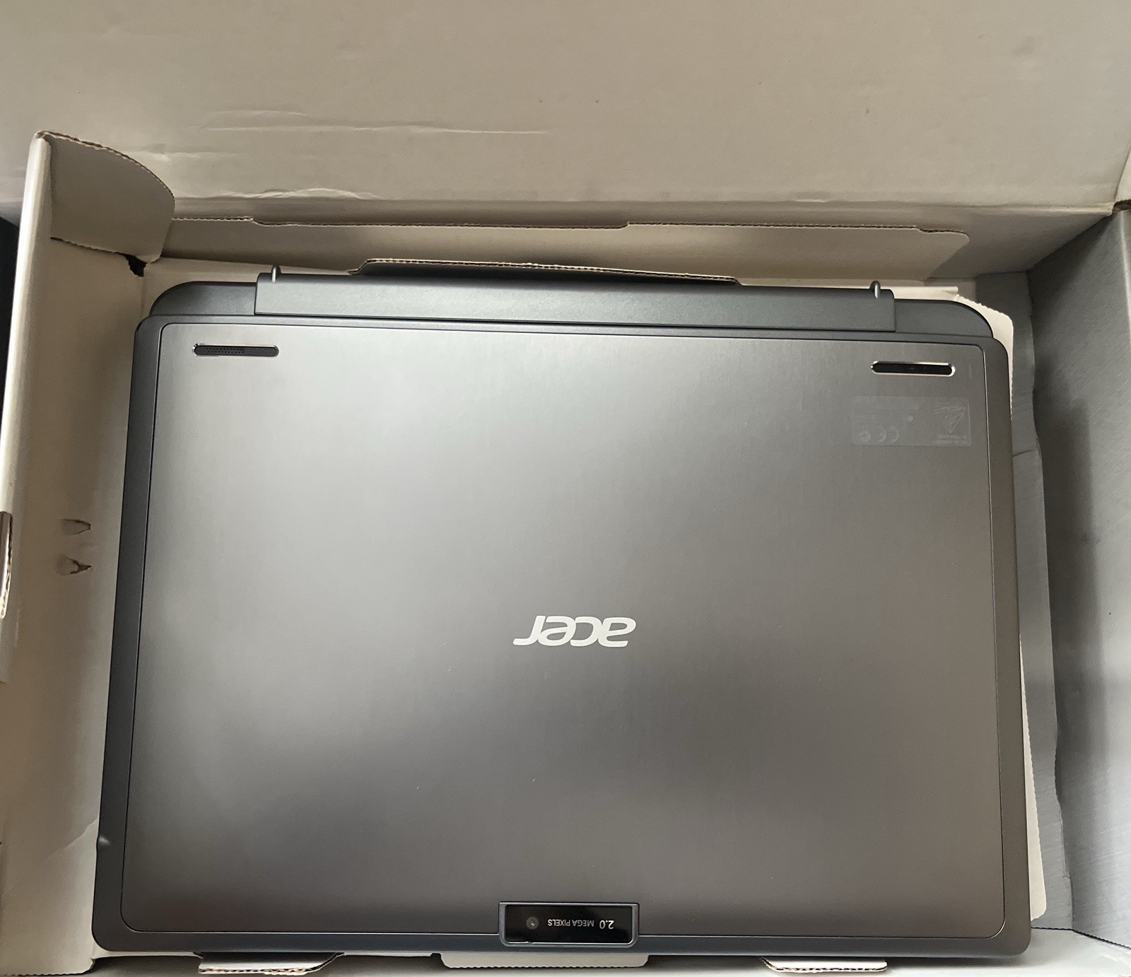 Acer One 10 S1002-145A Dark Silver Windows 10 Home Processor