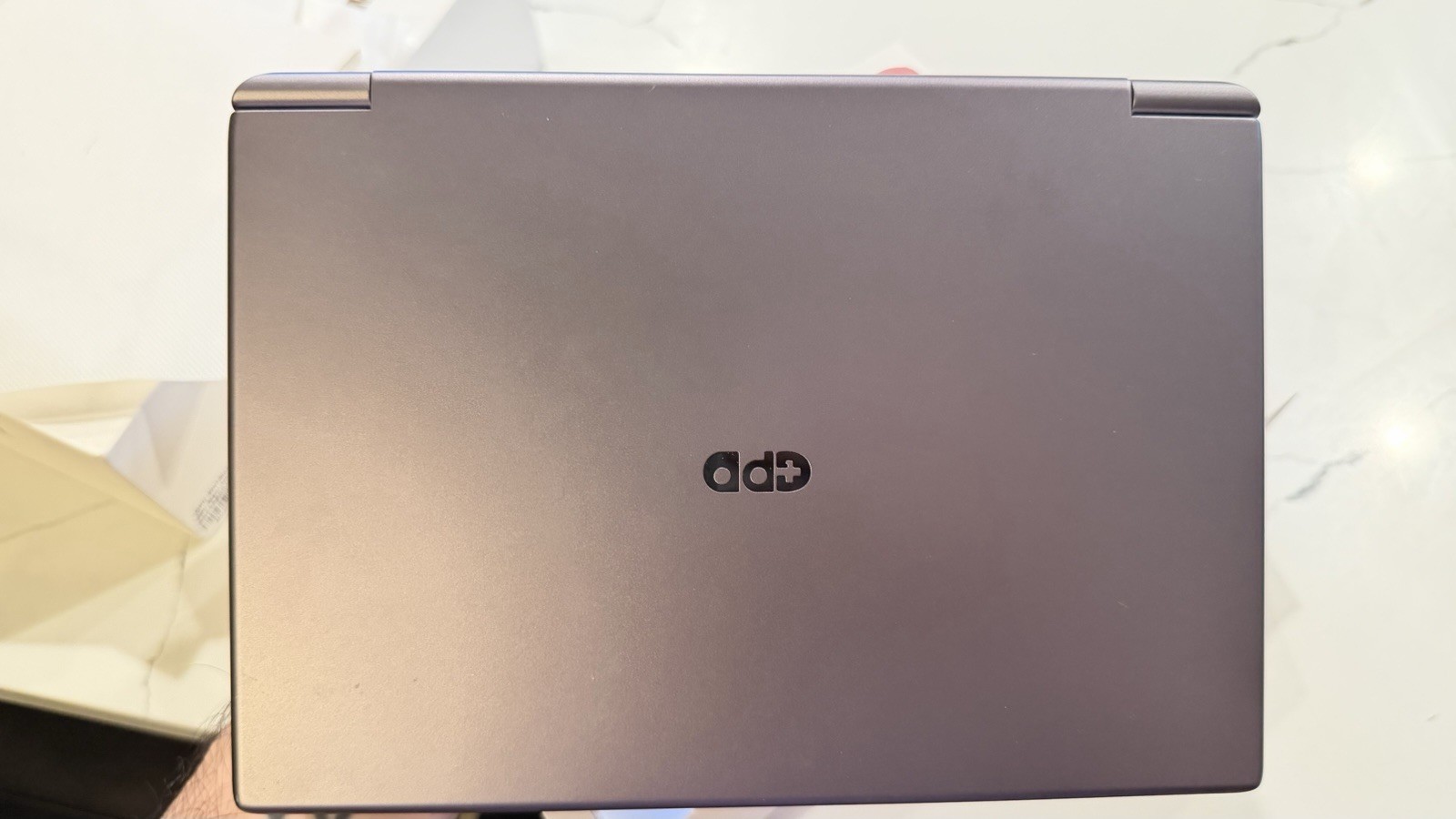 GPD Win Max 2 2024 10.1″ Ryzen 7 8840U 32GB RAM 2TB SSD Gray Windows