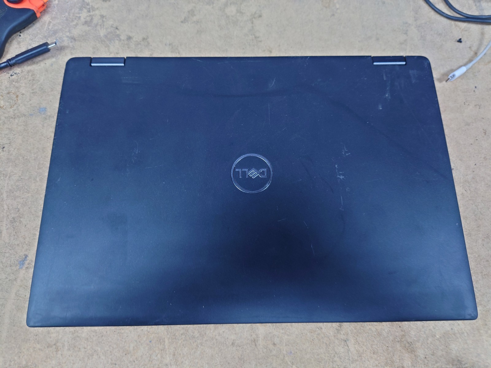 Dell Latitude 7389 2-in-1 Touch 13.3″ FHD i7-7600U 16G 256GB No OS