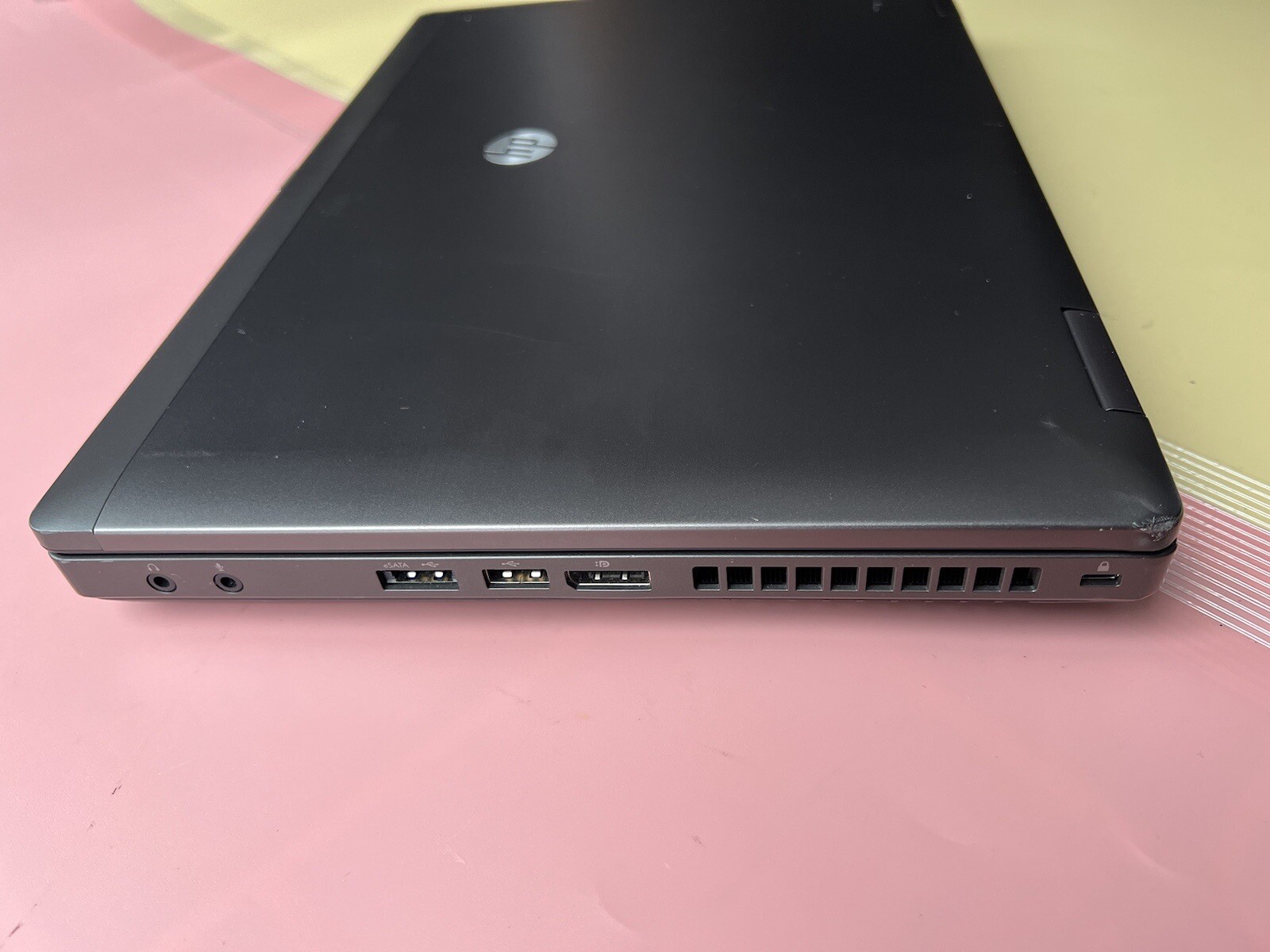 HP Probook 6475b AMD A4-4300M with Radeon Graphics 2.50GHz 4GB RAM 320GB HDD