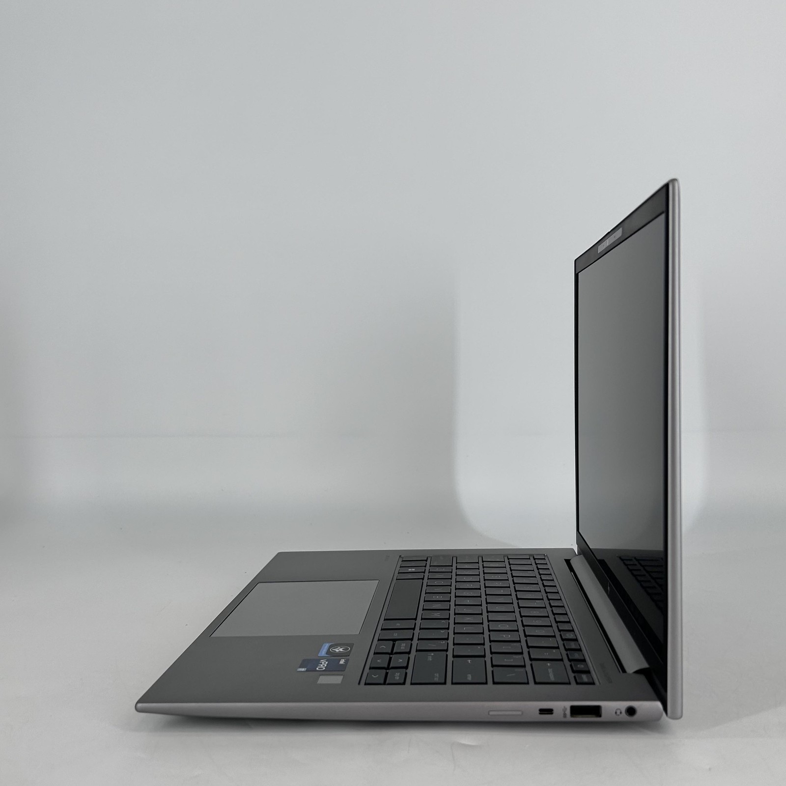 HP ZBook Firefly 14 G10 FHD+ 1.8 GHz i7-1365U 32GB 1TB SSD RTX A500 Very Good