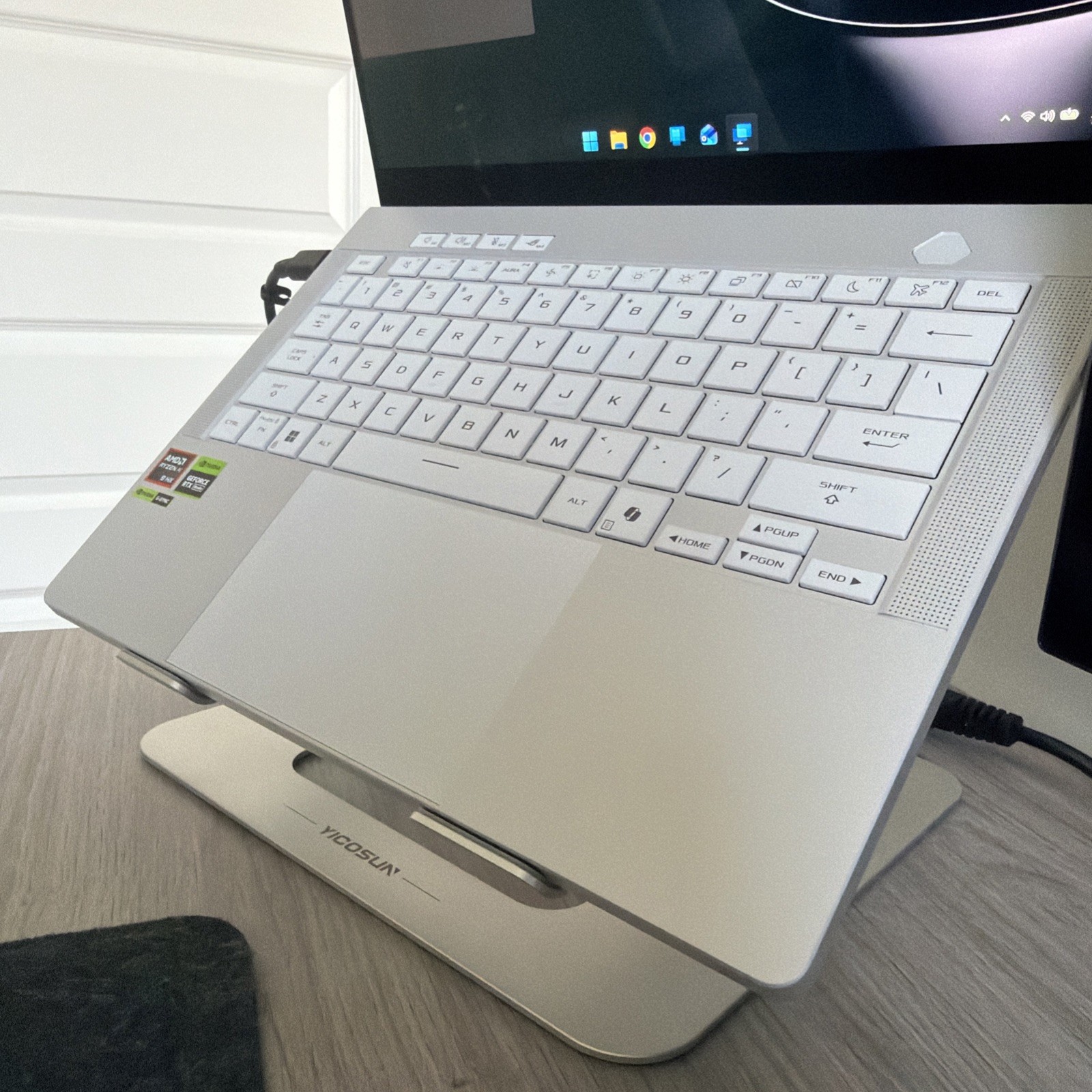 ROG ZEPHYRUS G14 (2025) /RYZEN 9 370HX /RTX 5070Ti/32GB RAM/1TB NVME/120Hz 3K