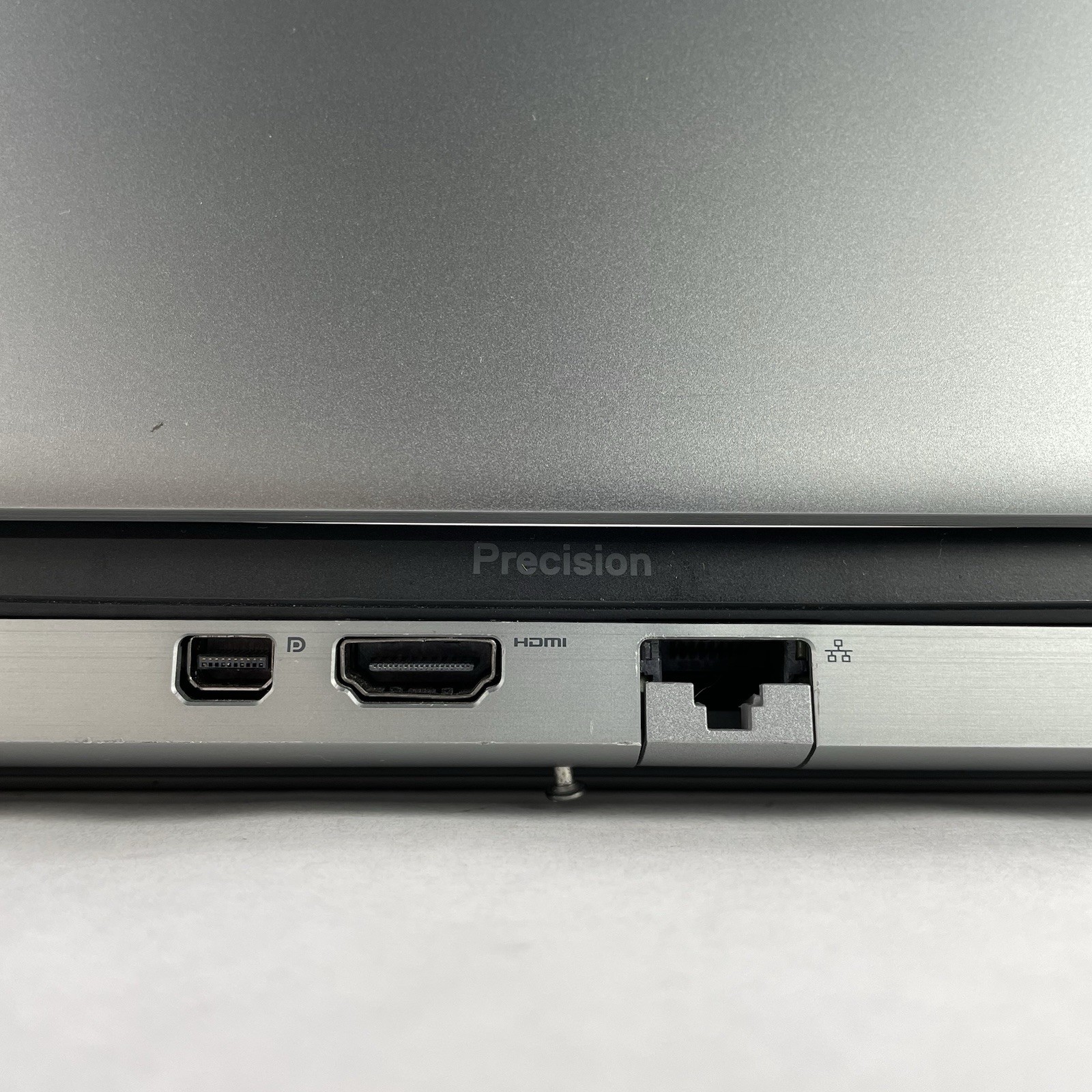 Dell Precision 7750 17.3″ i7-10850H 2.70 GHz 32 GB RAM RTX3000 No SSD No OS READ