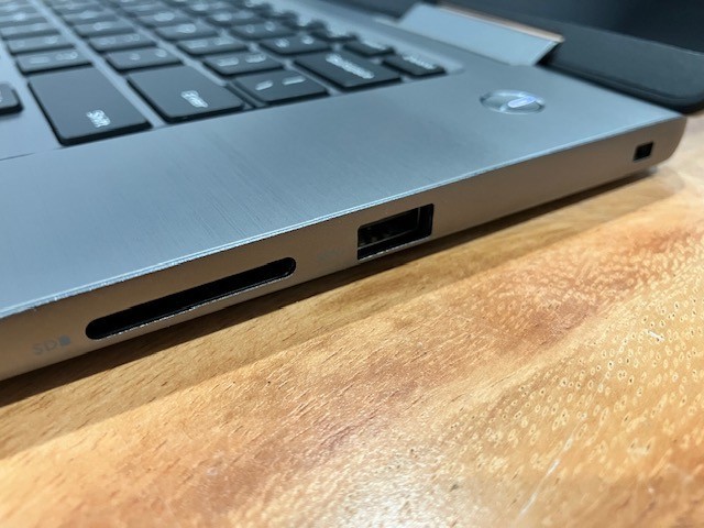 Dell Inspiron 7573 15.6″ Laptop i5-8250U 16GB RAM 512GB SSD Win 11 Home TOUCH