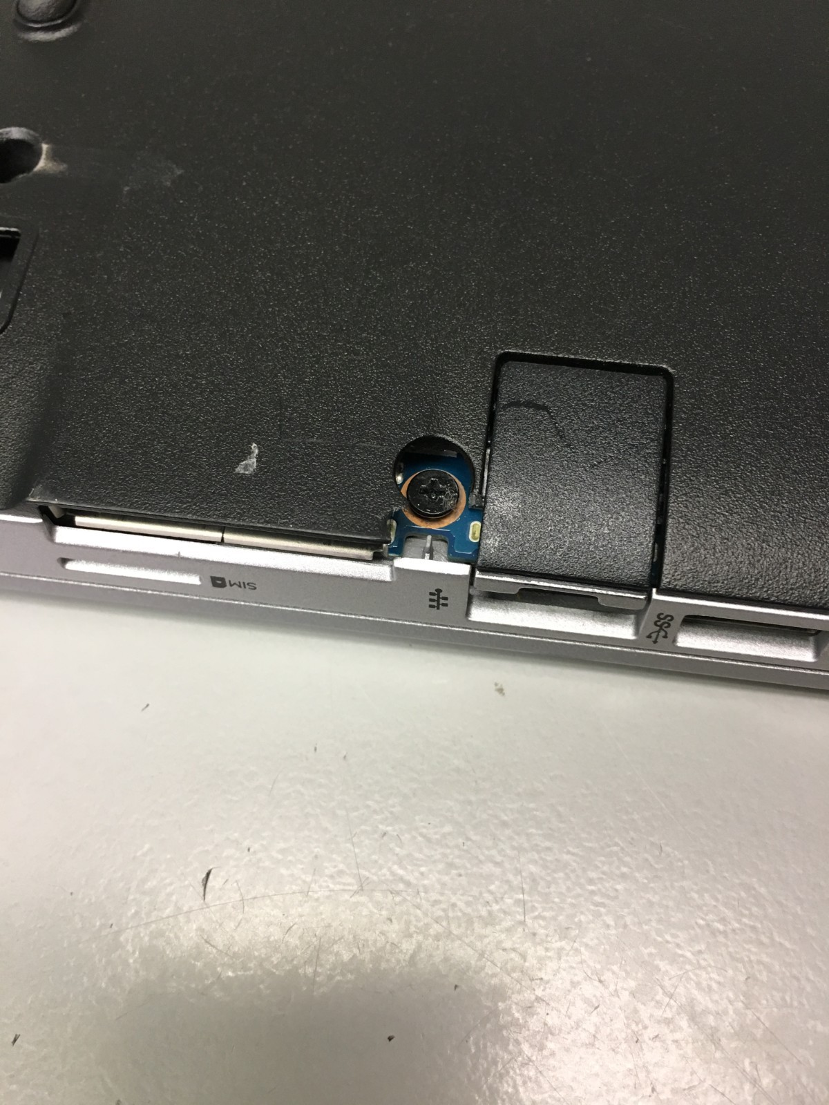 HP Elitebook 850 G3 15.6″ Core i5 6th gen 2.30Ghz 8GB RAM 256GB SSD WIN 11 PRO