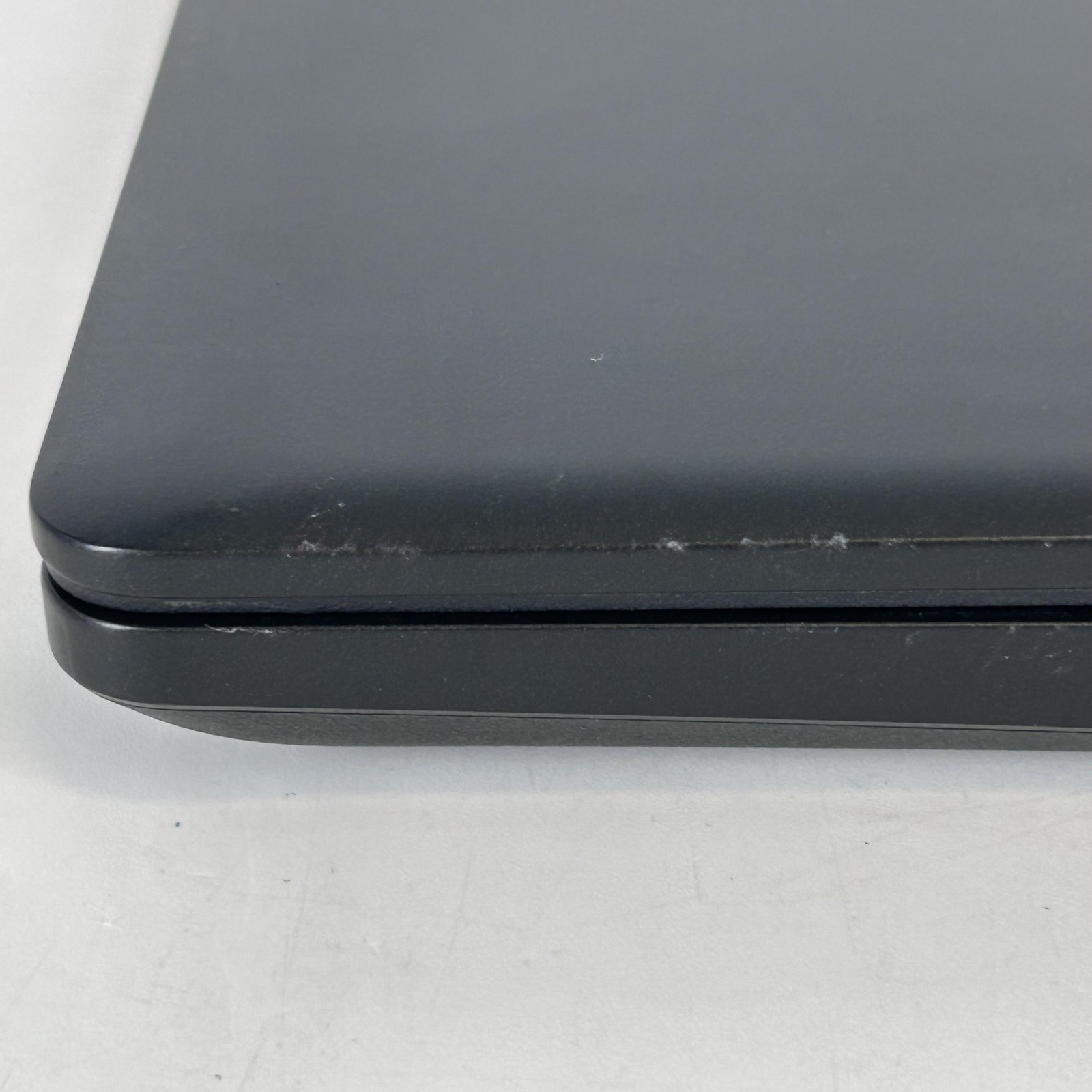 Dell Latitude 5591 15.6 Black FHD i7-8850H 2.60GHz 16GB 512GB SSD Very Good