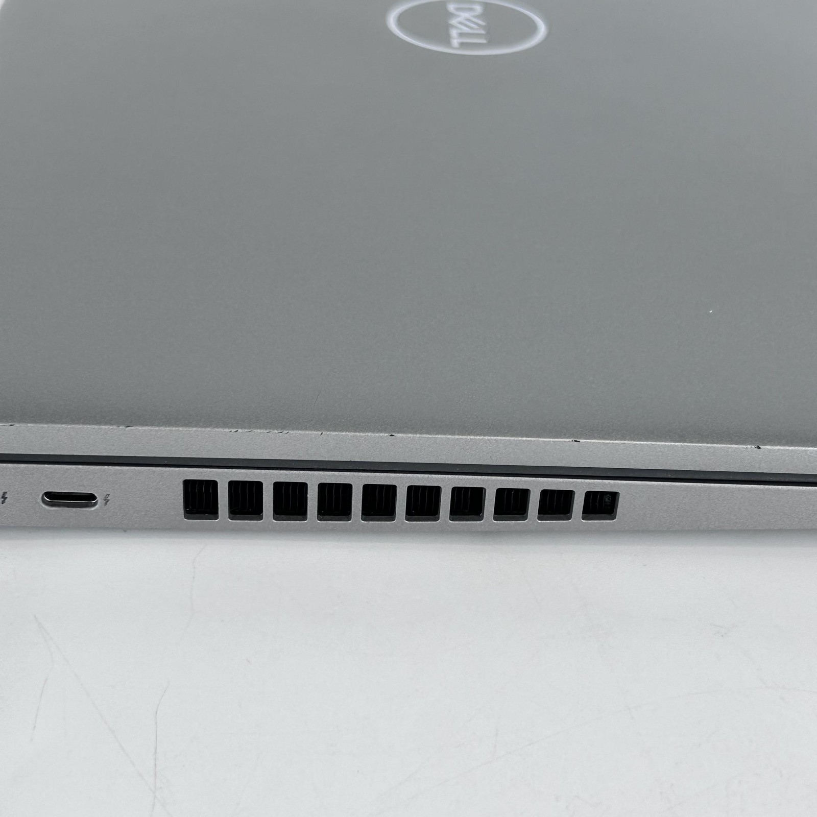 Dell Latitude 5520 15 FHD i5-1135G7 2.40GHz 16GB RAM 256GB SSD Good FRAME SPLIT