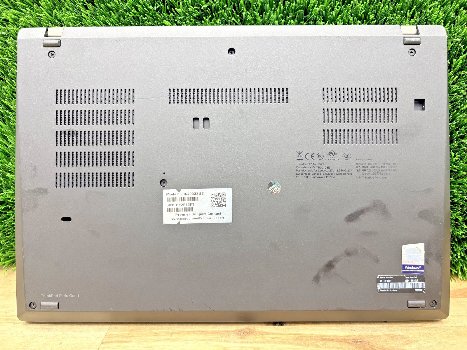 Lenovo ThinkPad P14s G. 1 Intel i7-10th Gen 1.80GHz 16GB RAM 256GB SSD W 11 Pro*