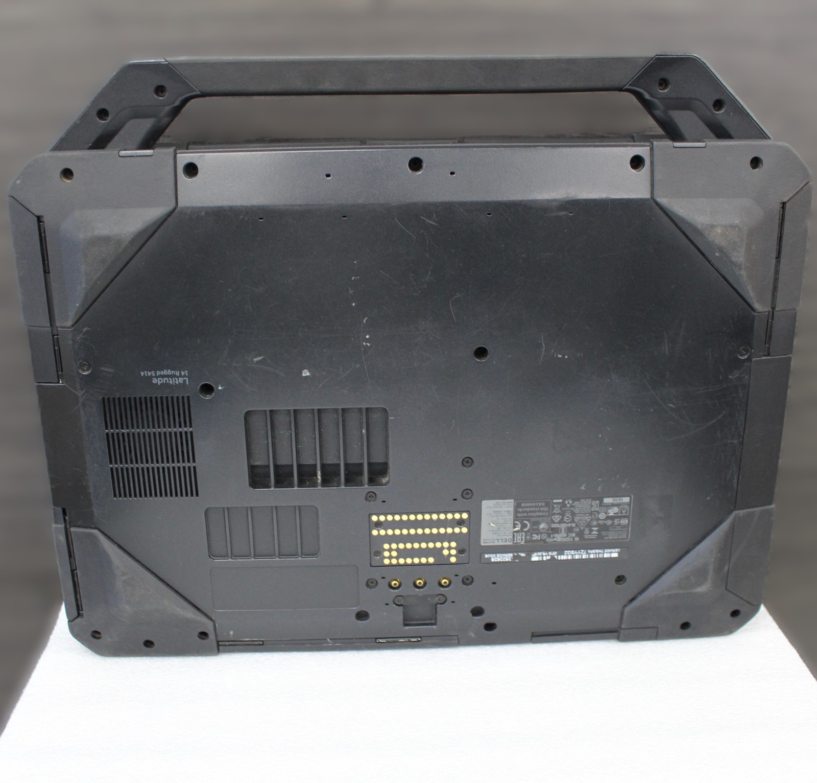 Dell Latitude Rugged 5414 14.0″ Non-Touchscreen i5-6300U 8GB RAM 256GB SSD