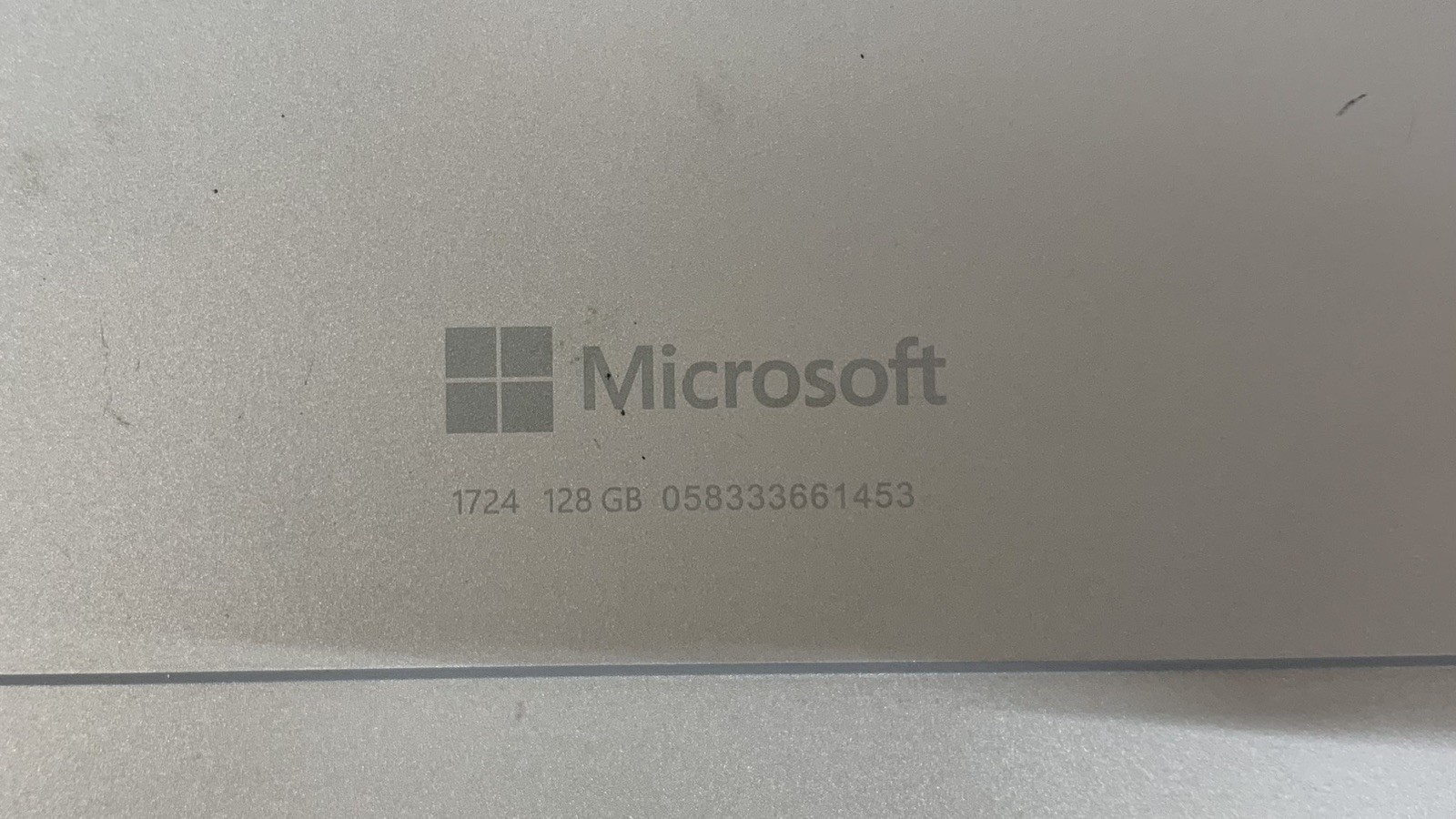 Microsoft Surface Pro 4 Intel Core i5-6300U@2.40GHz 4GB RAM 128GB SSD *READ*
