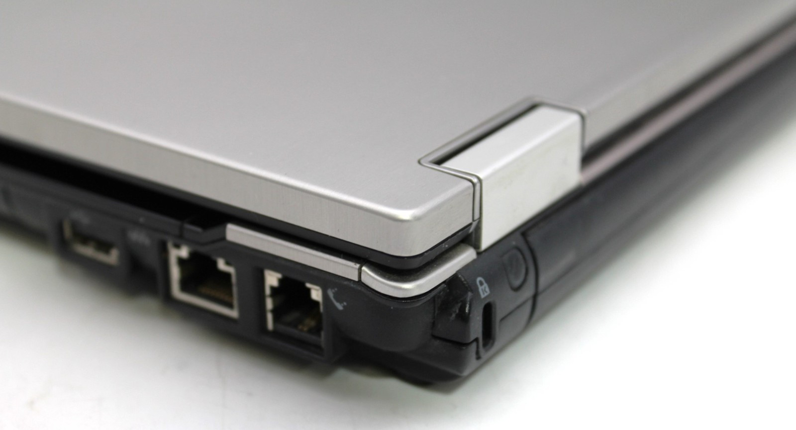 HP EliteBook 6930p 2Duo-P8600@2.4GHz 3GB DDR2 NO STORAGE OR OS *PARTS/REPAIR*