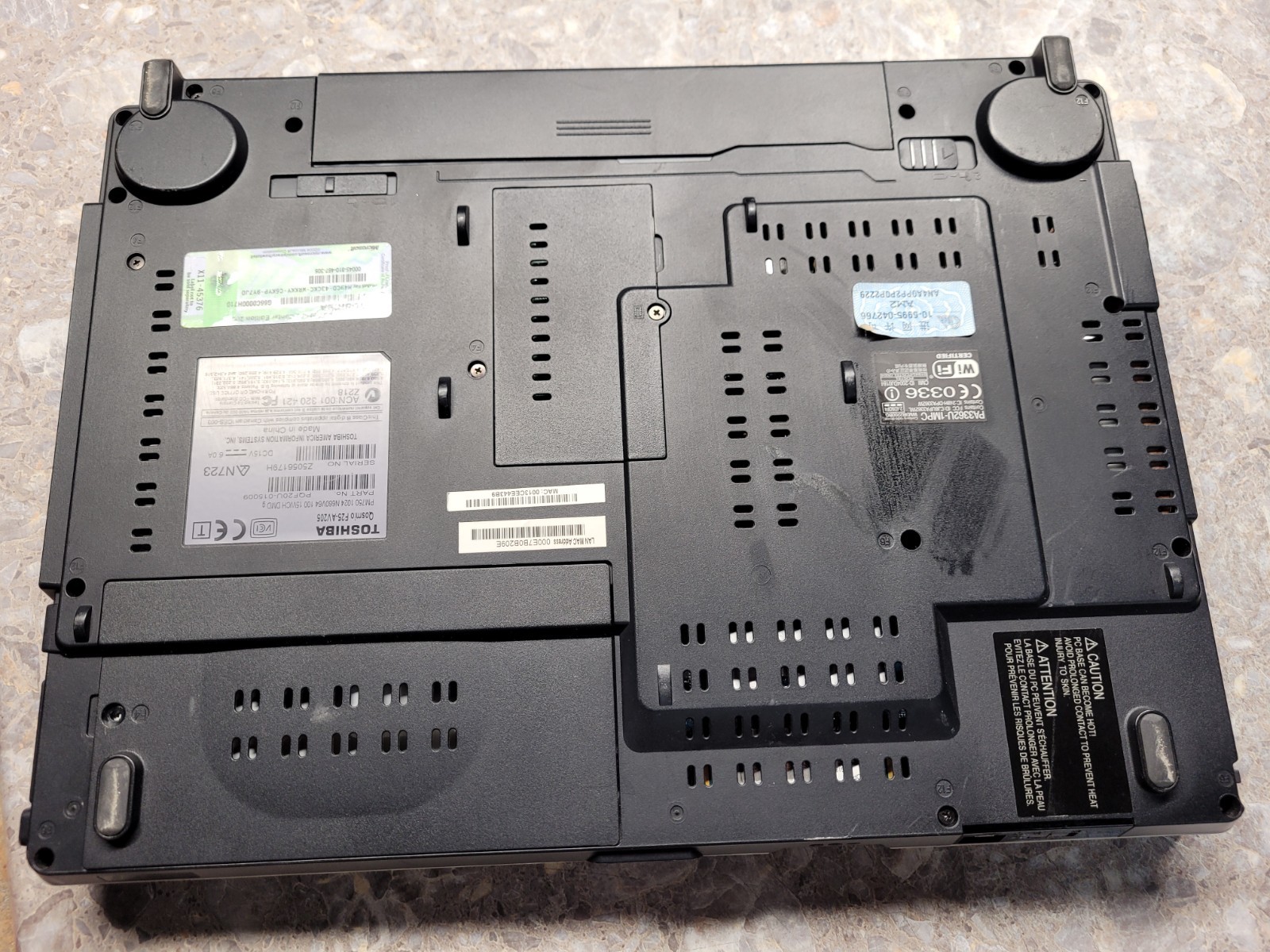 Toshiba Qosmio F25-AV205 Retro laptop UNTESTED AS IS