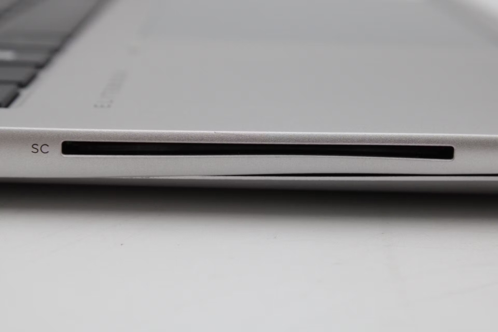HP EliteBook 860 G10 16″ i5-1345U, 256GB NVMe, 16GB RAM