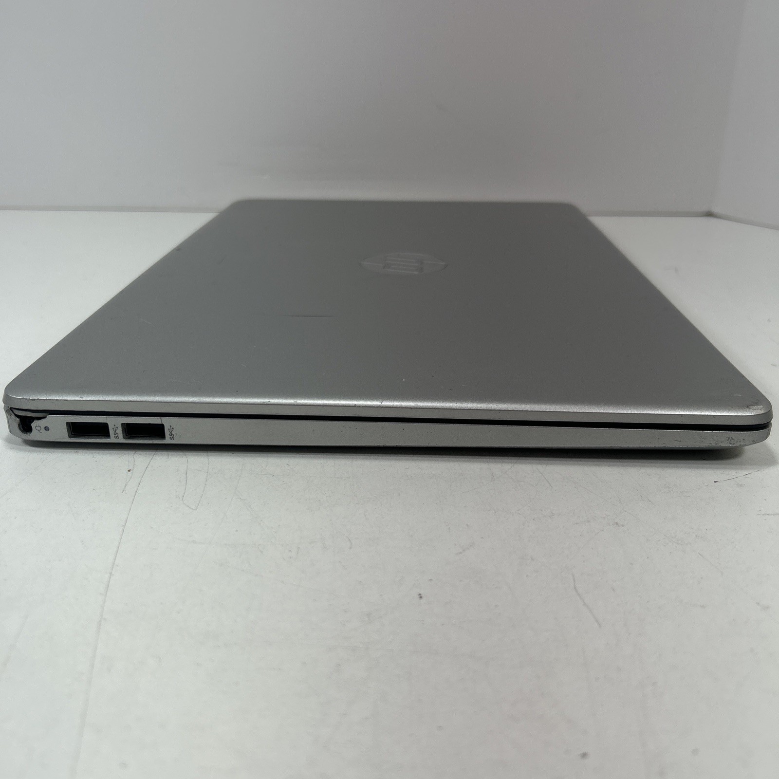 HP 15-EF1013DX 15.6″ AMD Ryzen 7 4000 Series. No Ram/SSD/WiFi. For Parts