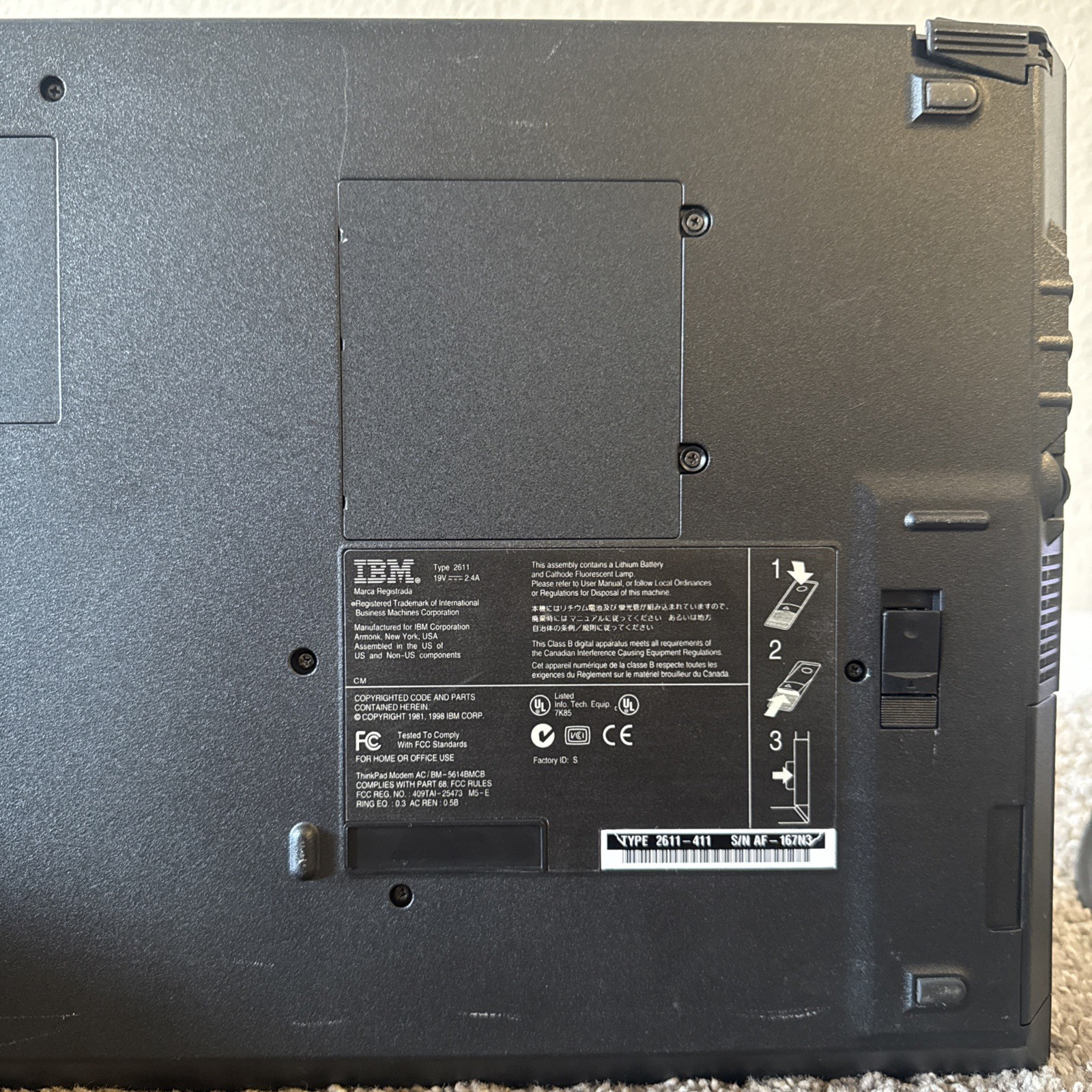 Vintage 1999 IBM ThinkPad i Series 2611-411 Pentium MMX 64MB 4GB Needs Repair