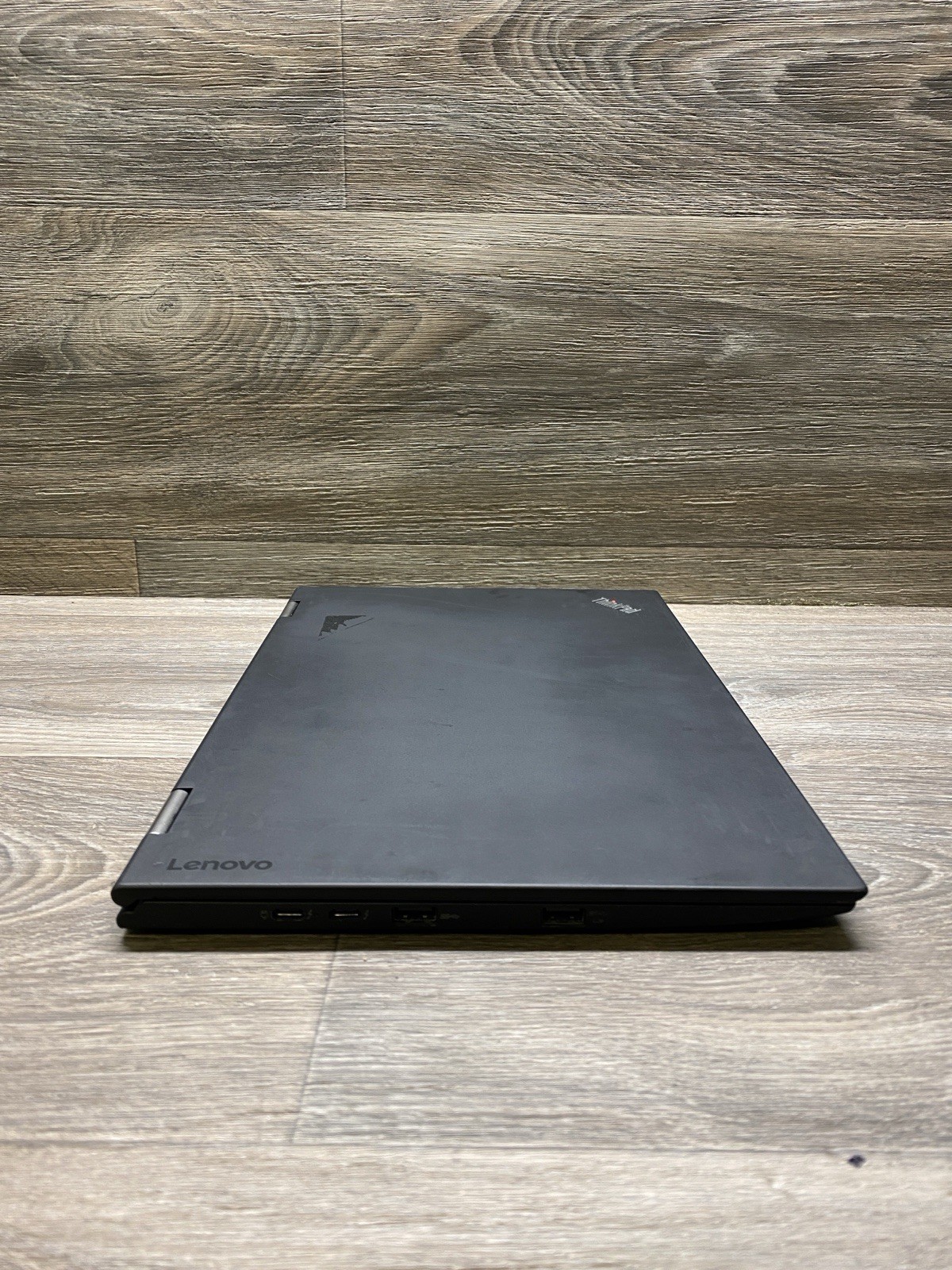 LENOVO ThinkPad X1 Yoga Gen 2 2-in-1 14″ QHD Touch I7-7600U 256GB 8GB laptop