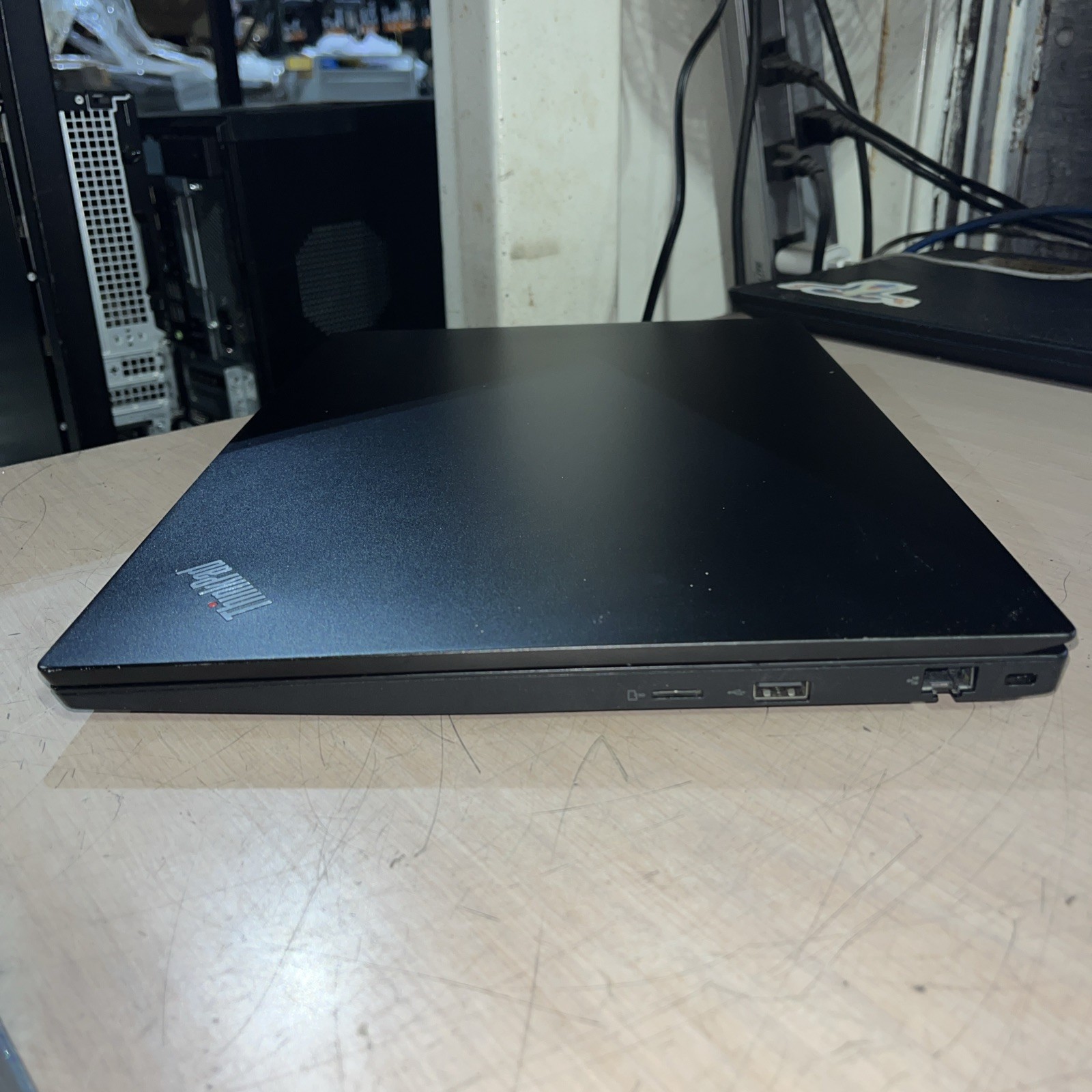 LENOVO THINKPAD E580 INTEL CORE I5-8250U 1.60GHZ 8GB RAM NO HD