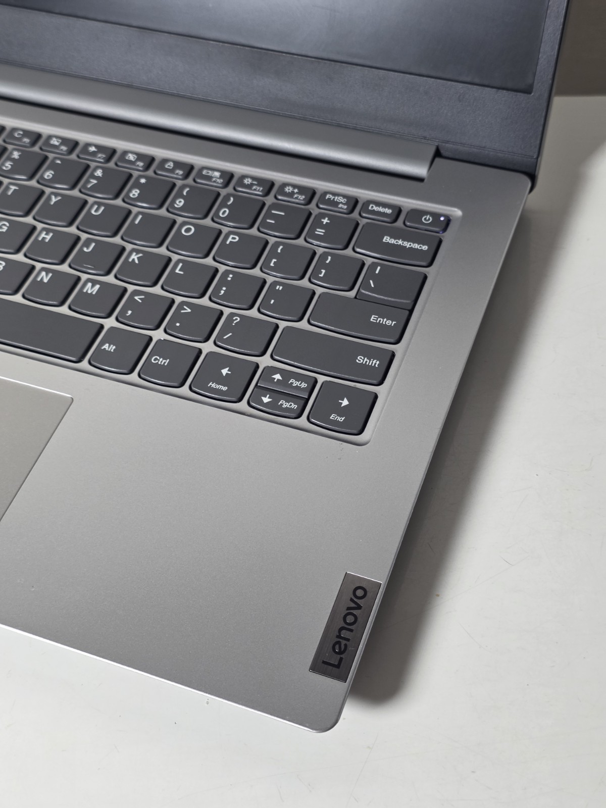 Lenovo IdeaPad Slim 1-14AST-05, AMD A6-9220e @1.60Ghz, 4GB RAM, 64GB SSD, W10